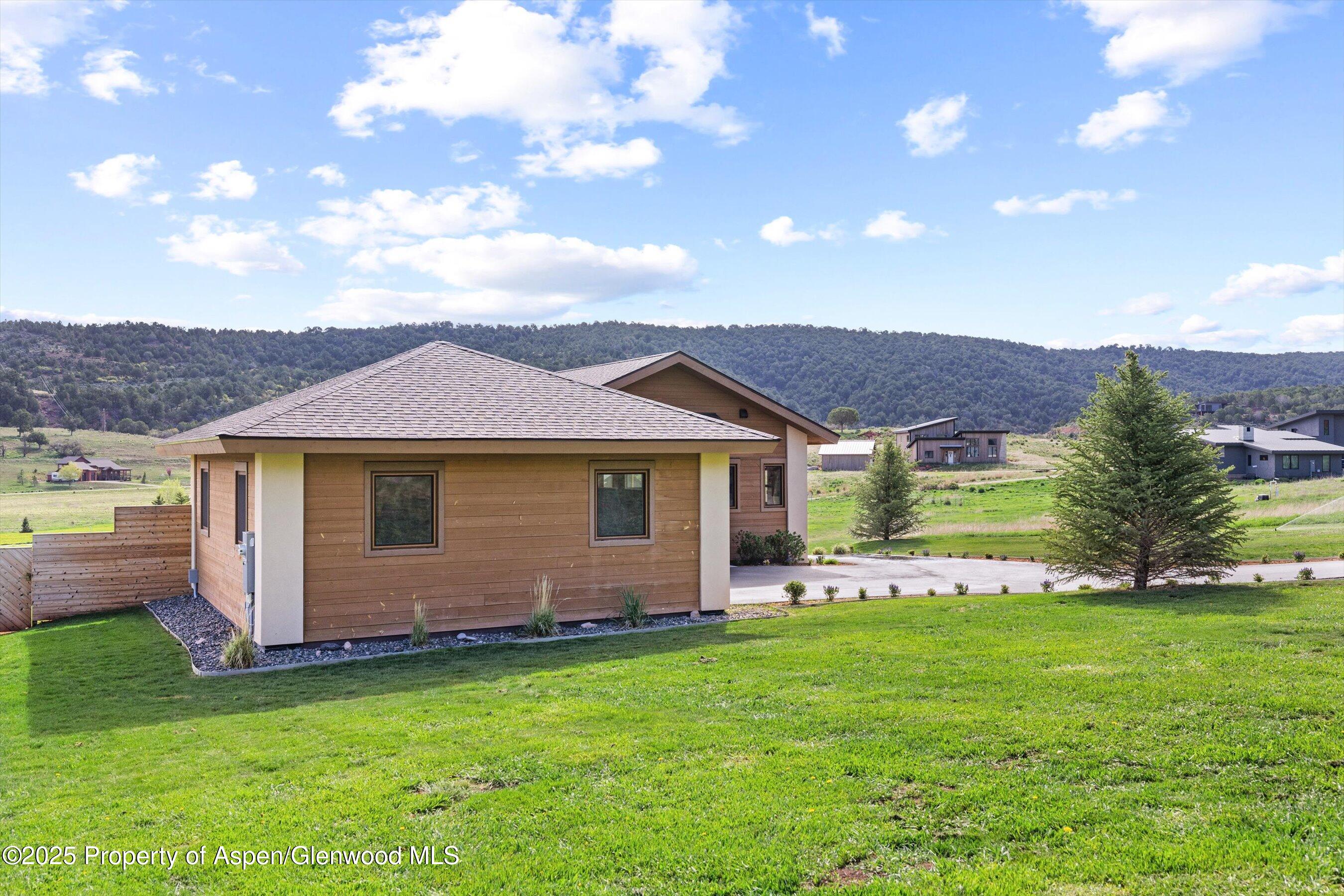 290 Spring View Drive Property Photo 8