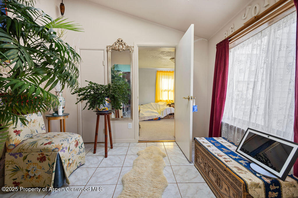 365 Russell Street Property Photo 12