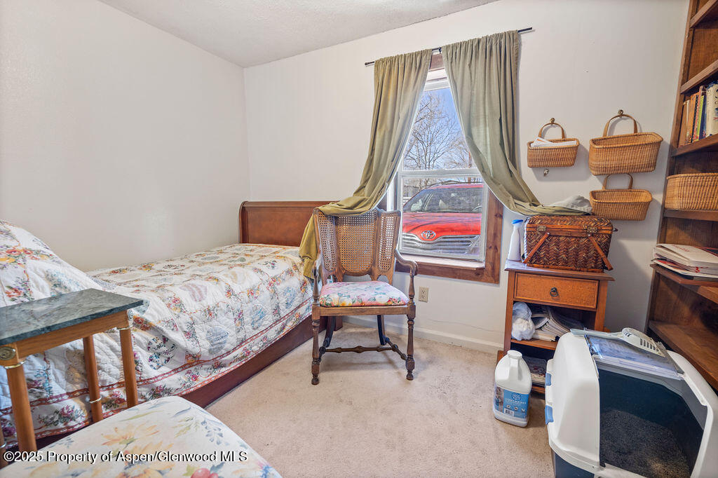 365 Russell Street Property Photo 20
