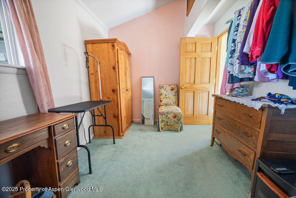 365 Russell Street Property Photo 28