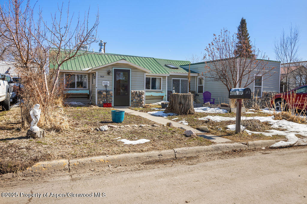 365 Russell Street Property Photo 29