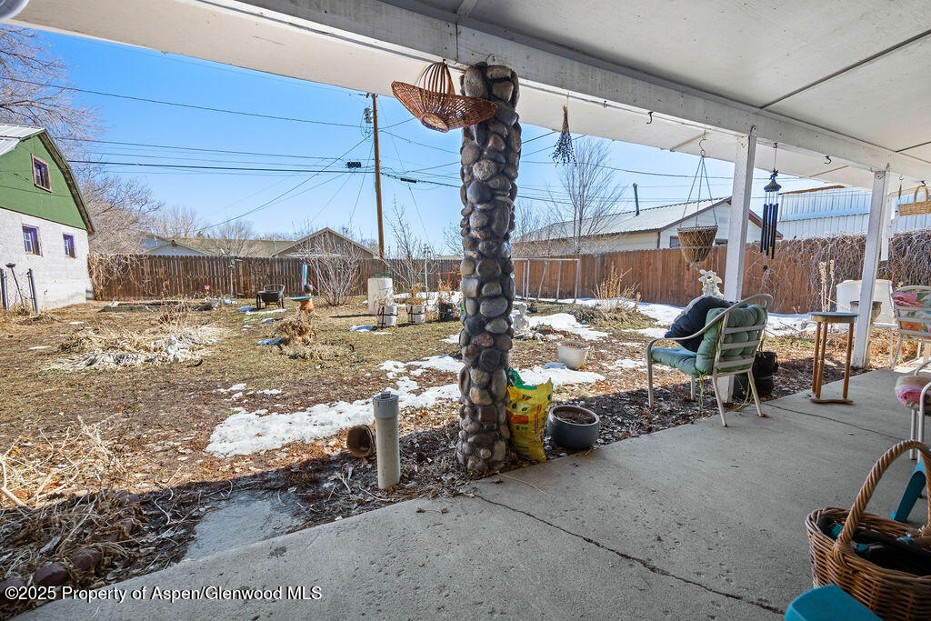 365 Russell Street Property Photo 33
