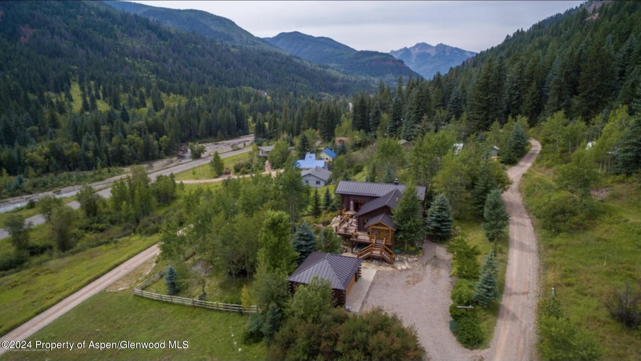 389 Elk Mountain Drive Property Photo 19