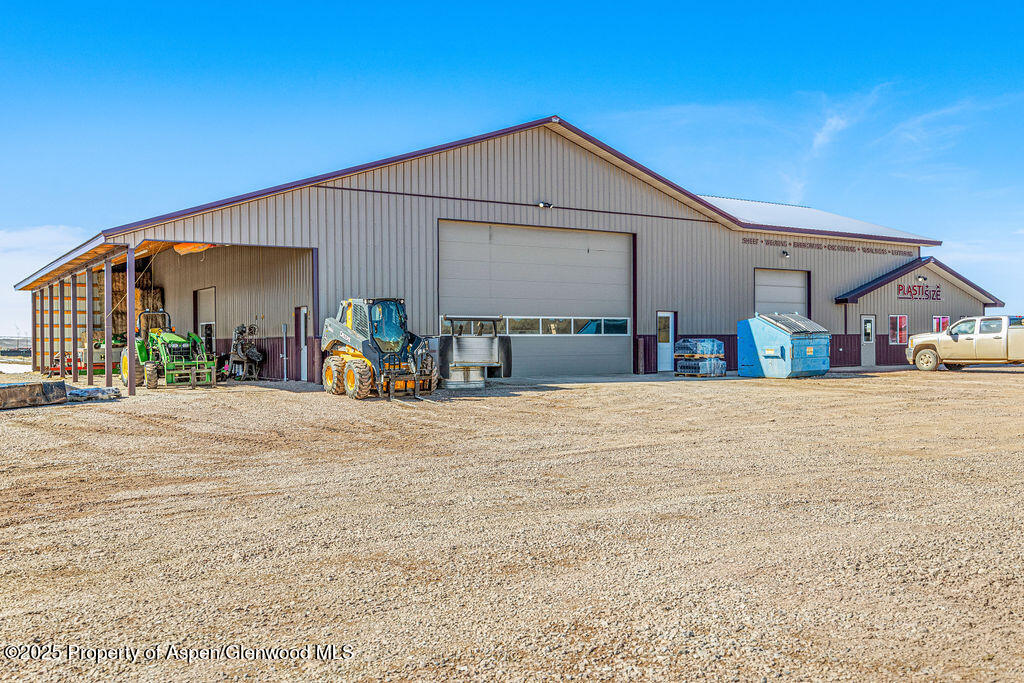 37 Pronghorn Road Property Photo 4