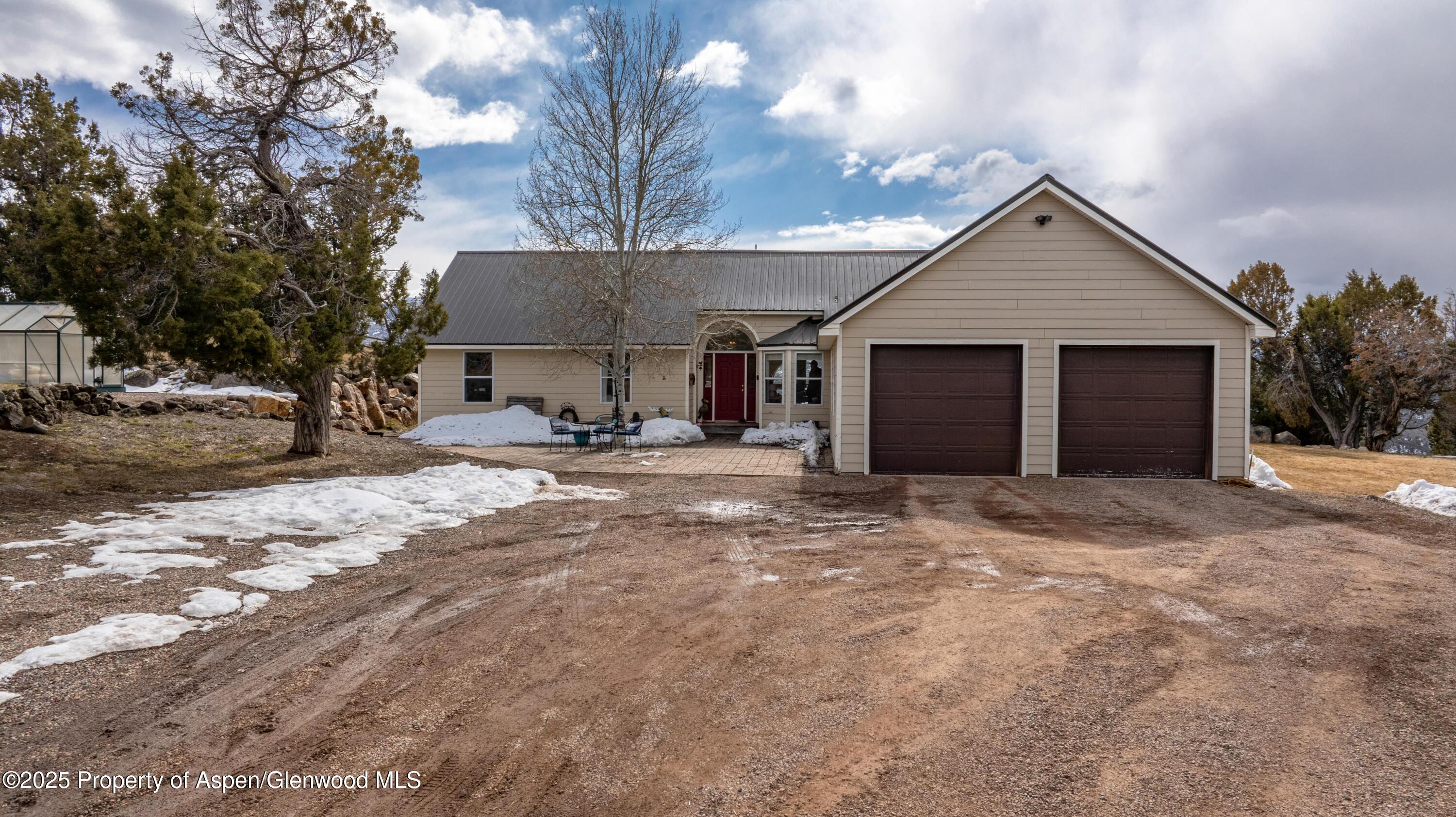 609 Harmony Lane Property Photo 4