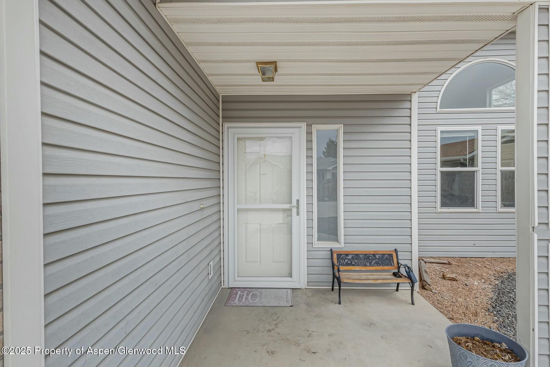 486 1/2 Ridge Lane Lane Property Photo 3