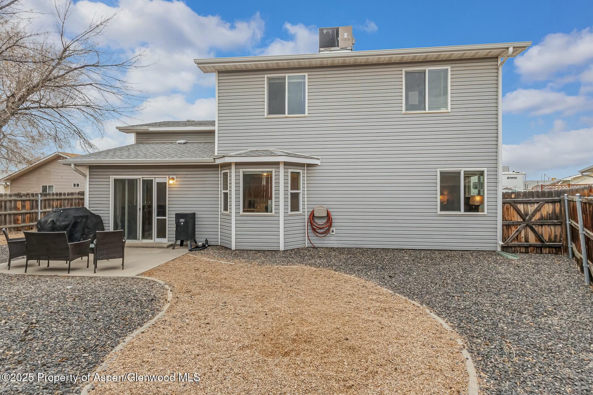 486 1/2 Ridge Lane Lane Property Photo 4