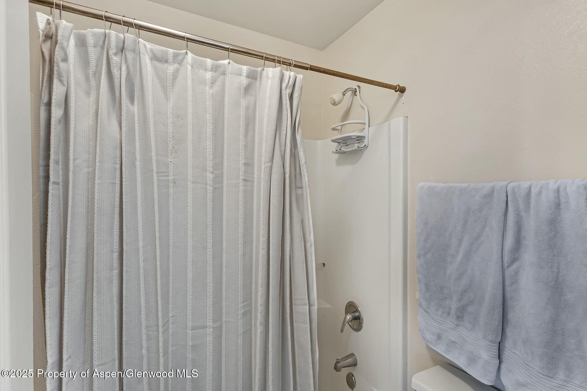 486 1/2 Ridge Lane Lane Property Photo 19