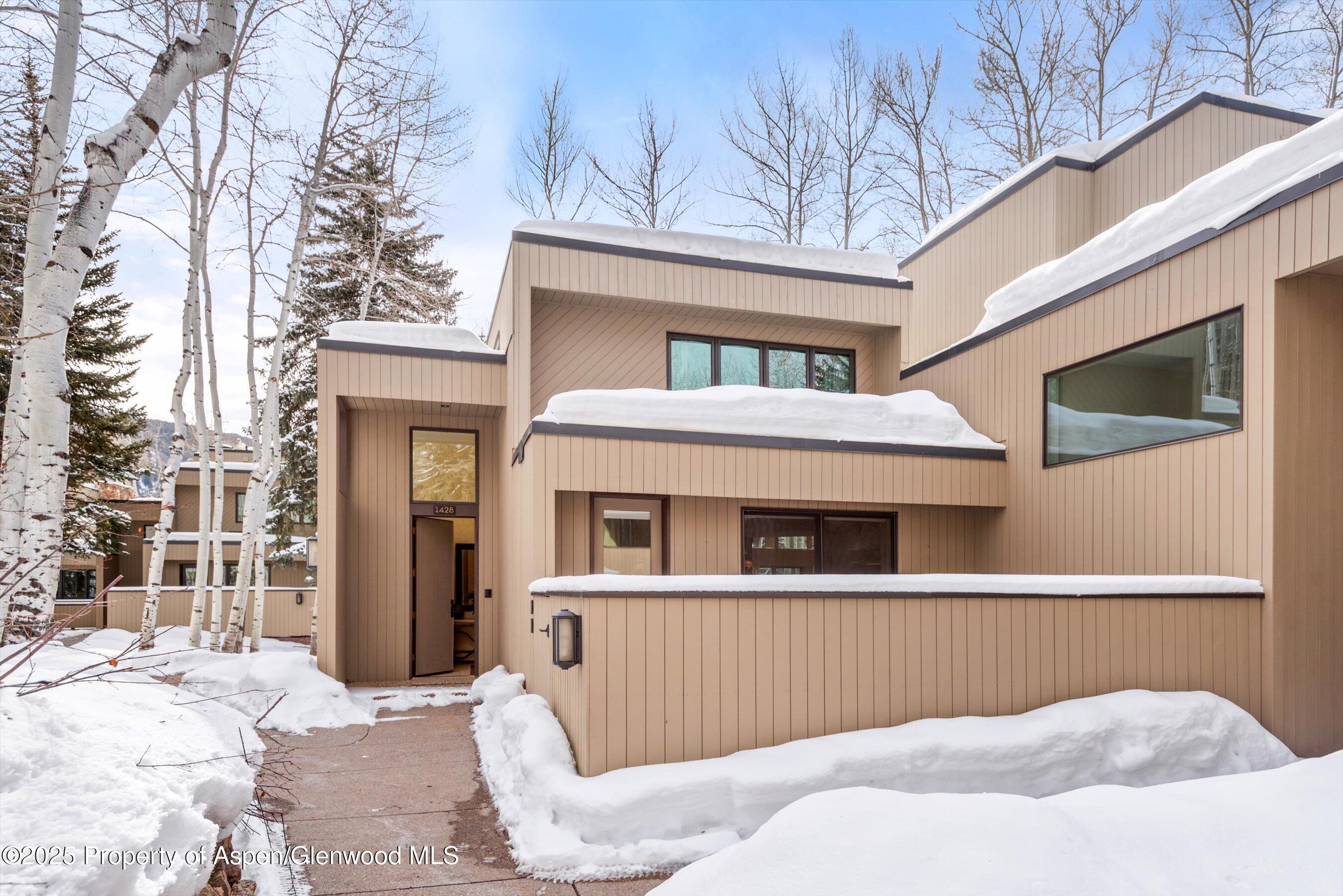 1428 Crystal Lake Road, A4 Property Photo 1