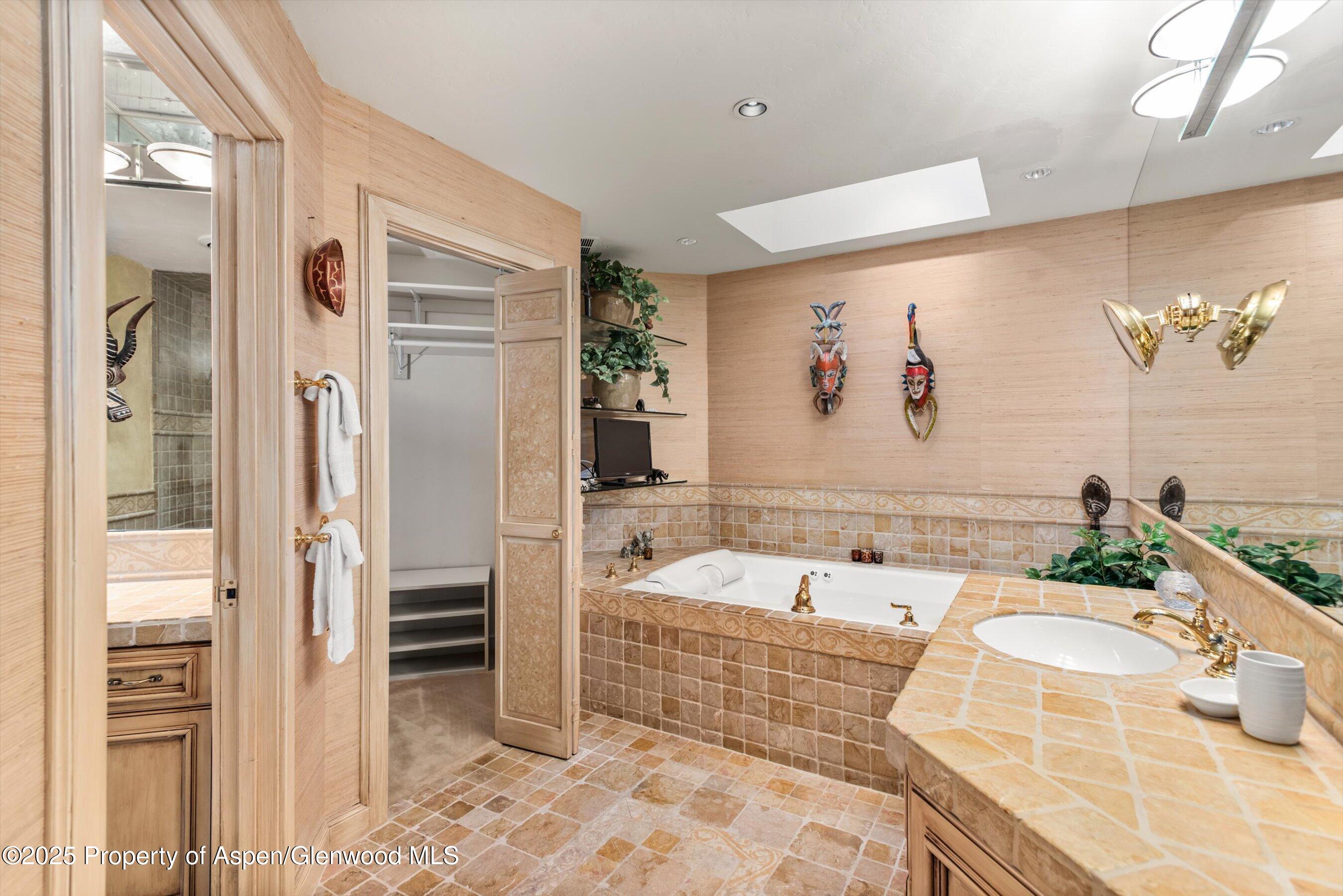 1428 Crystal Lake Road, A4 Property Photo 19