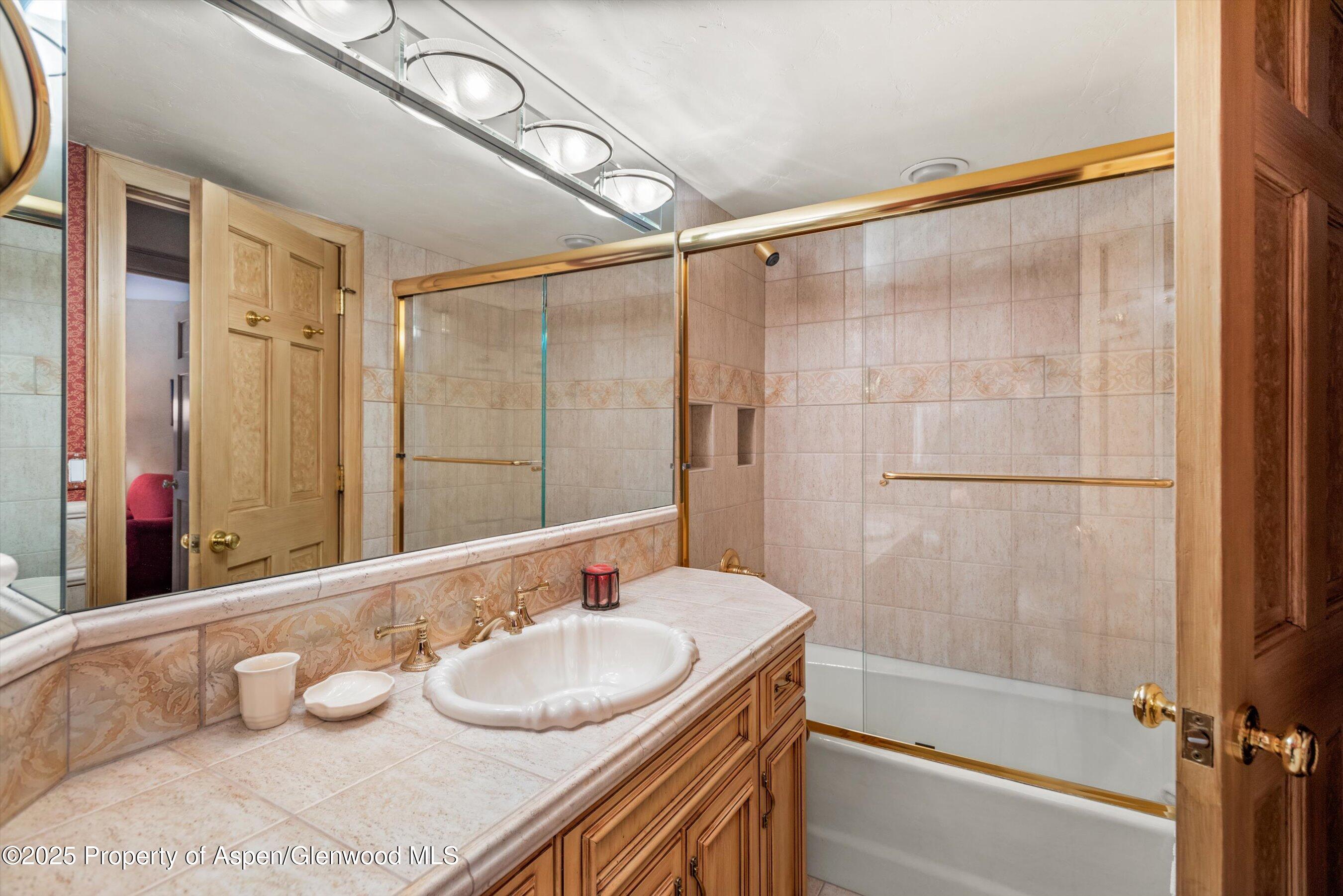 1428 Crystal Lake Road, A4 Property Photo 23
