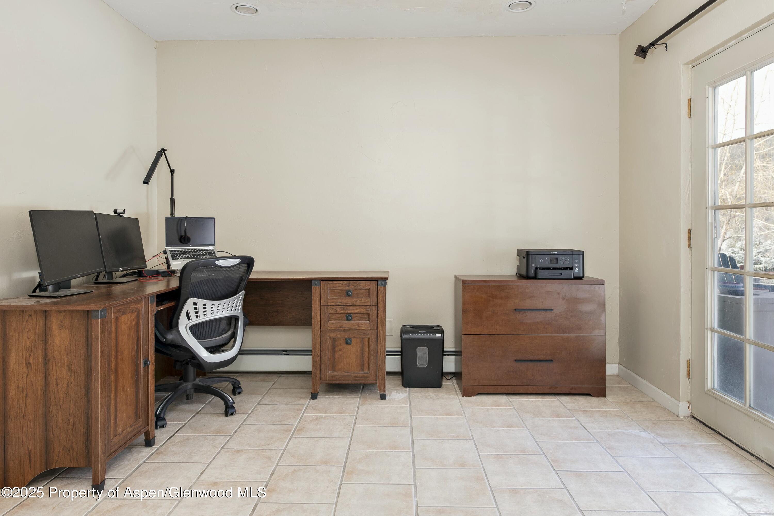 48 Beaver Court Property Photo 8