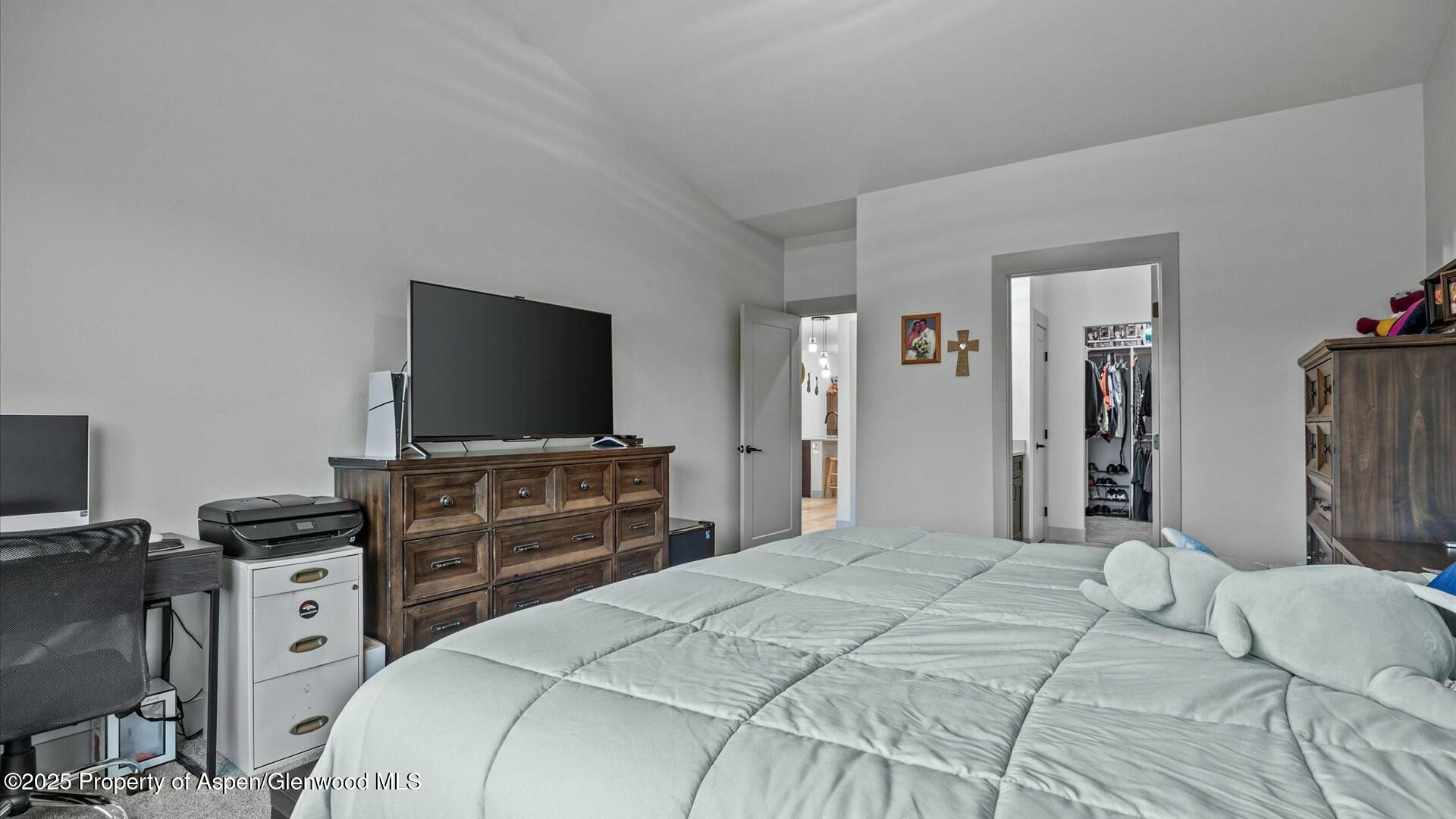 2739 Storm Avenue Property Photo 12