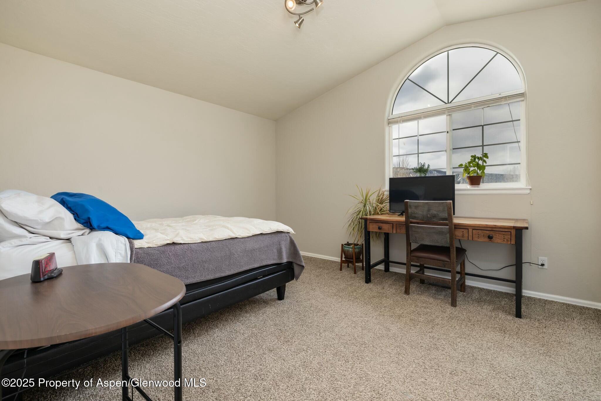 13 Pinetree Place Property Photo 13