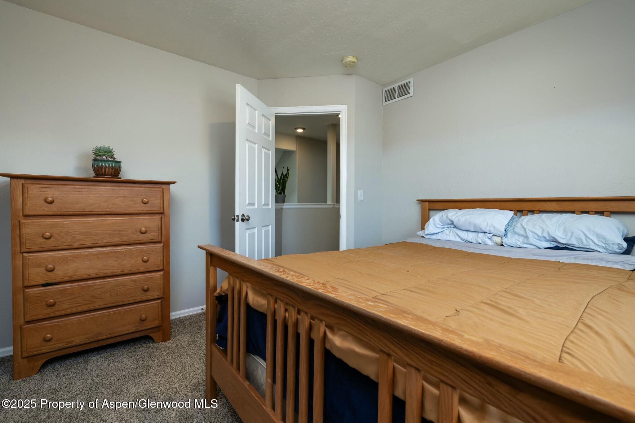 13 Pinetree Place Property Photo 20