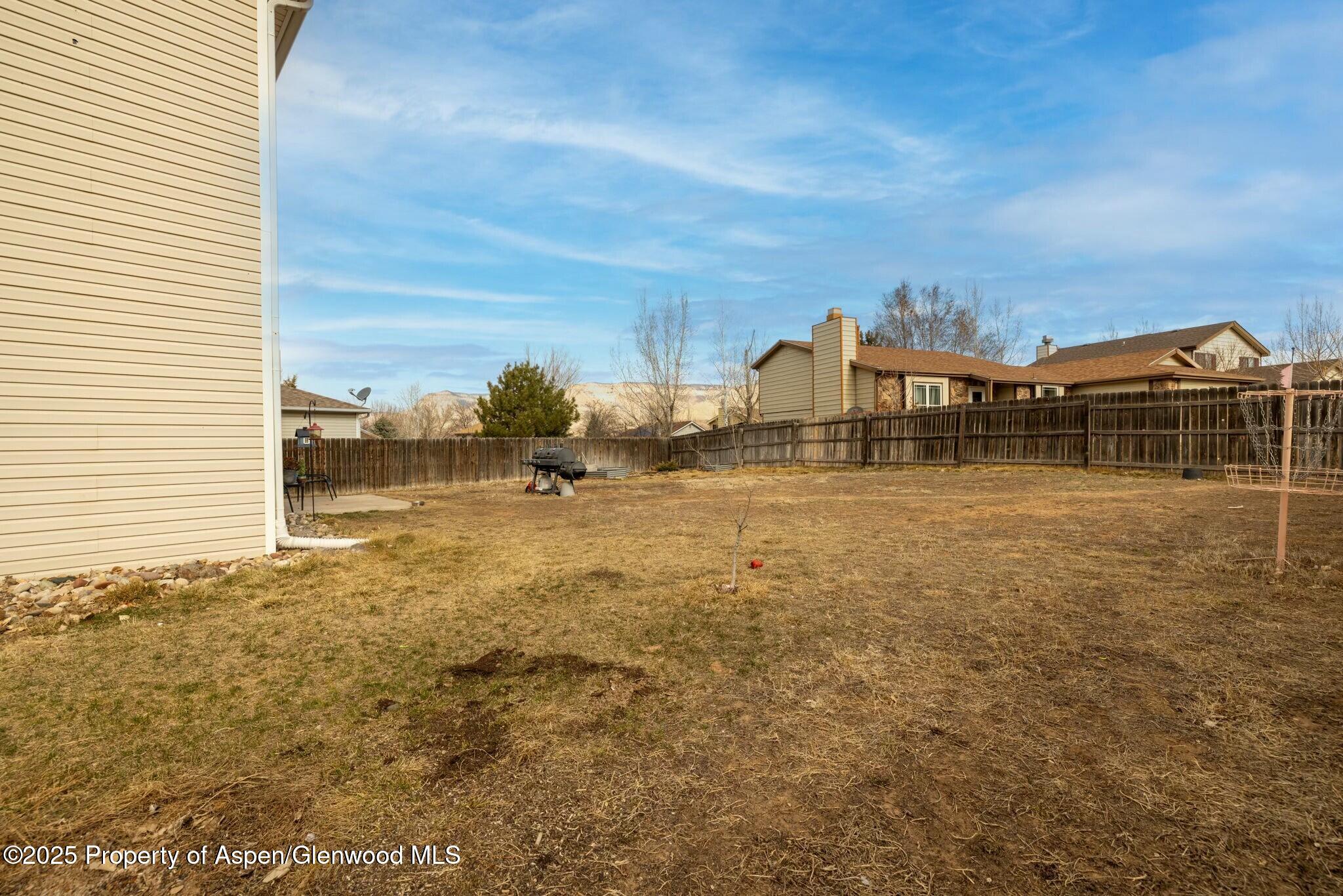 13 Pinetree Place Property Photo 25