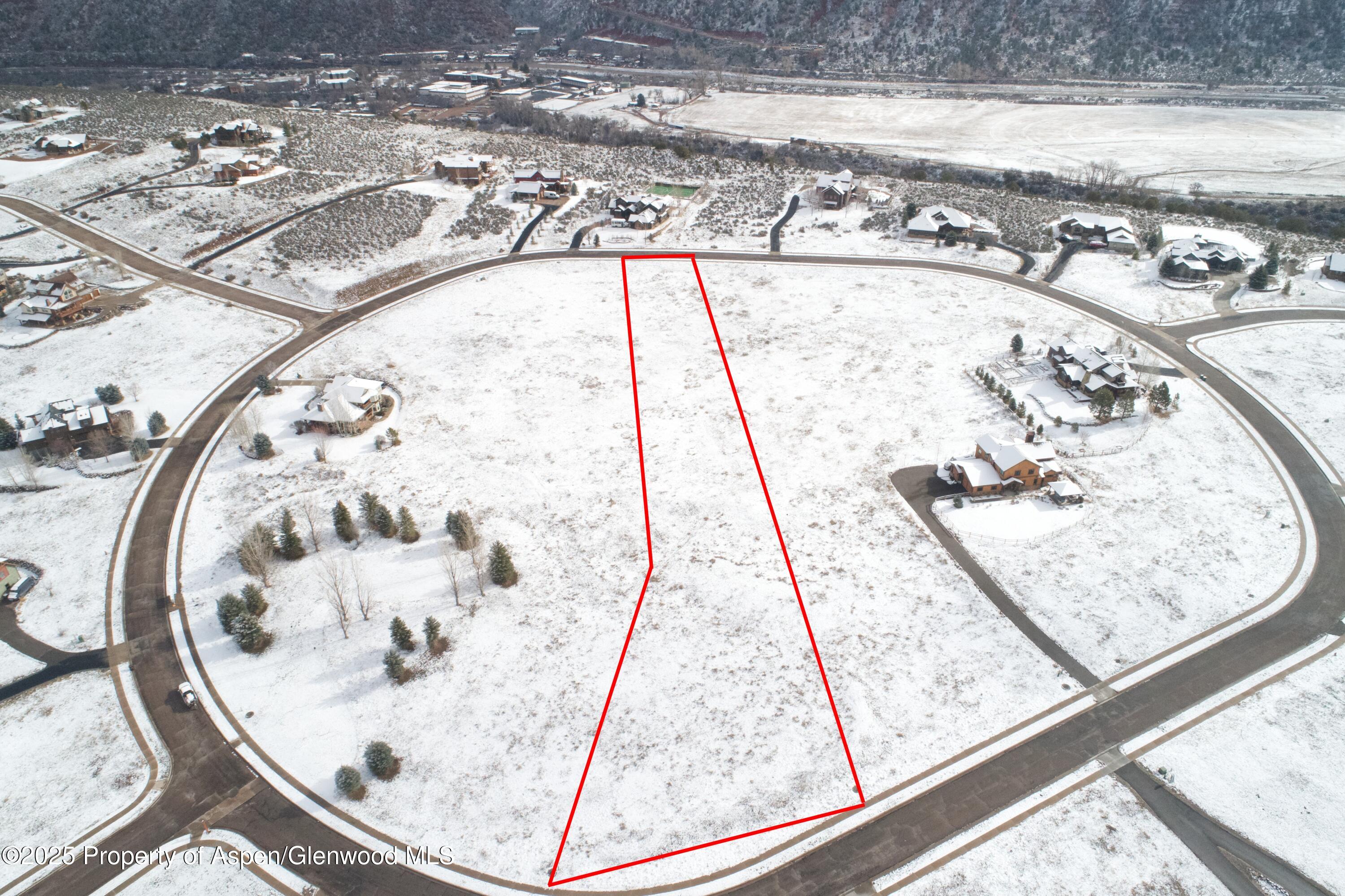 169 Red Cliff Circle Property Photo 2