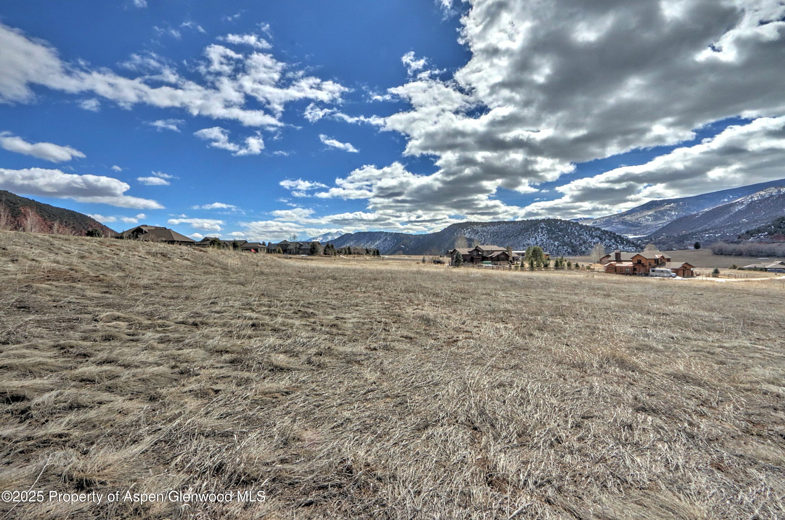 169 Red Cliff Circle Property Photo 5