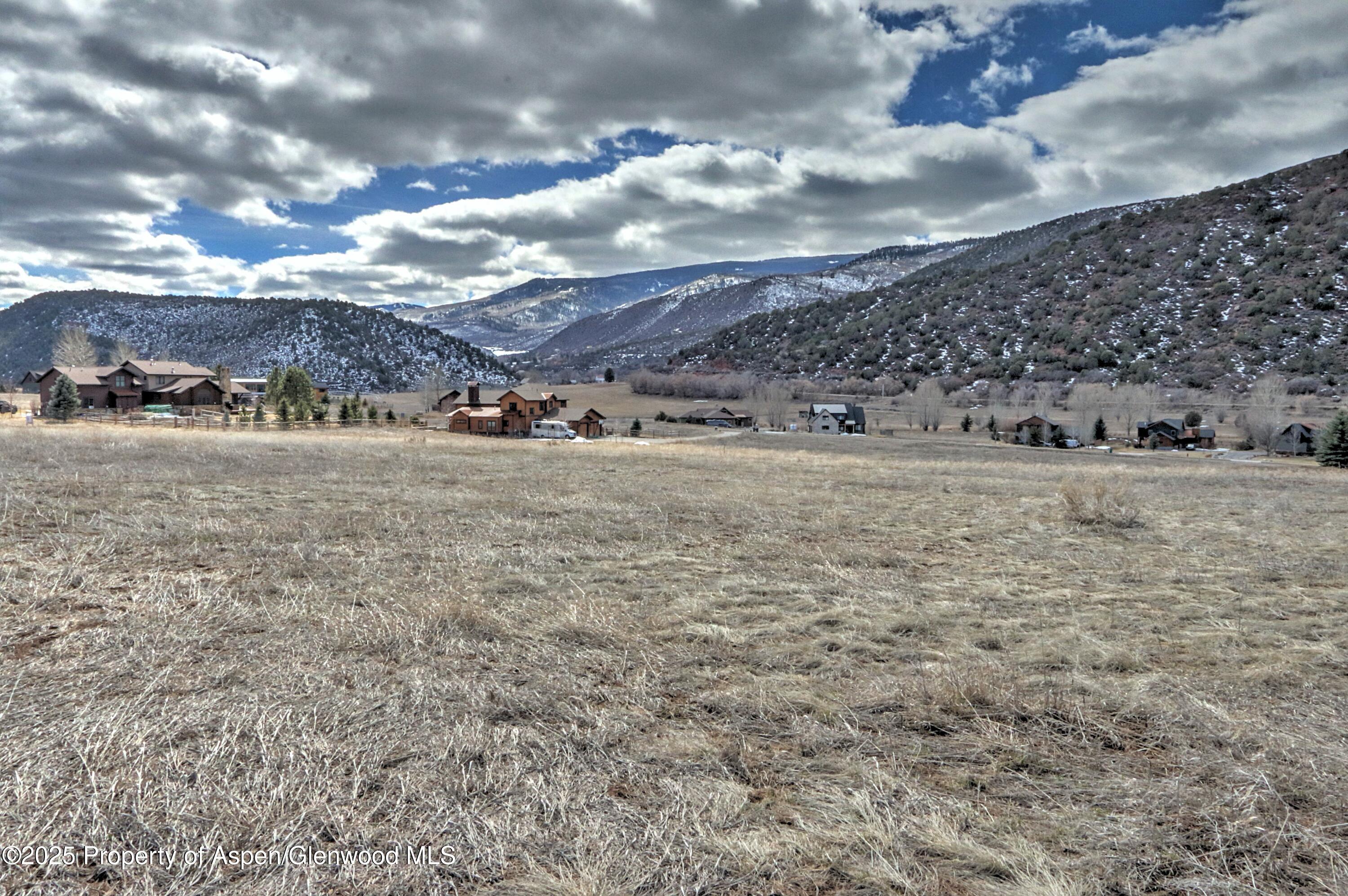 169 Red Cliff Circle Property Photo 7