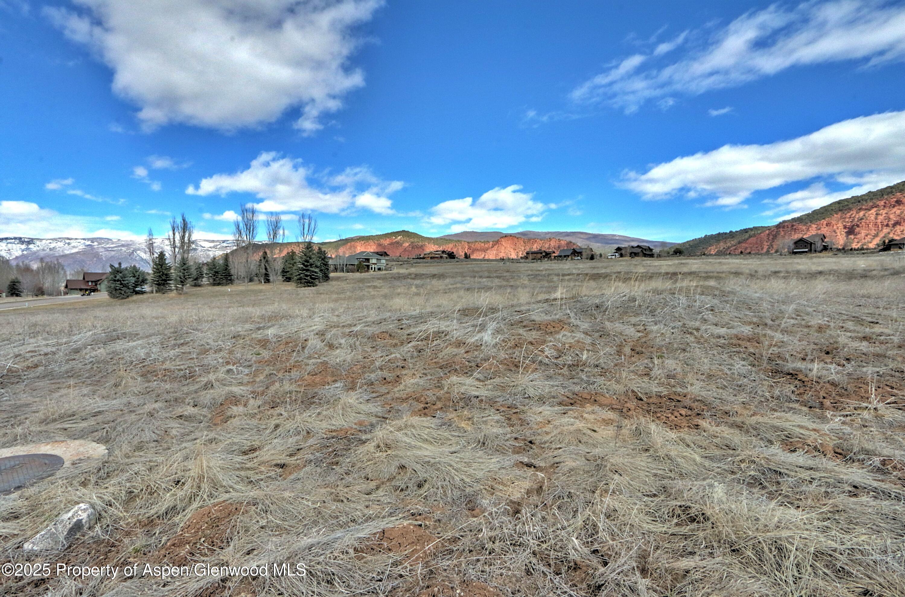 169 Red Cliff Circle Property Photo 8