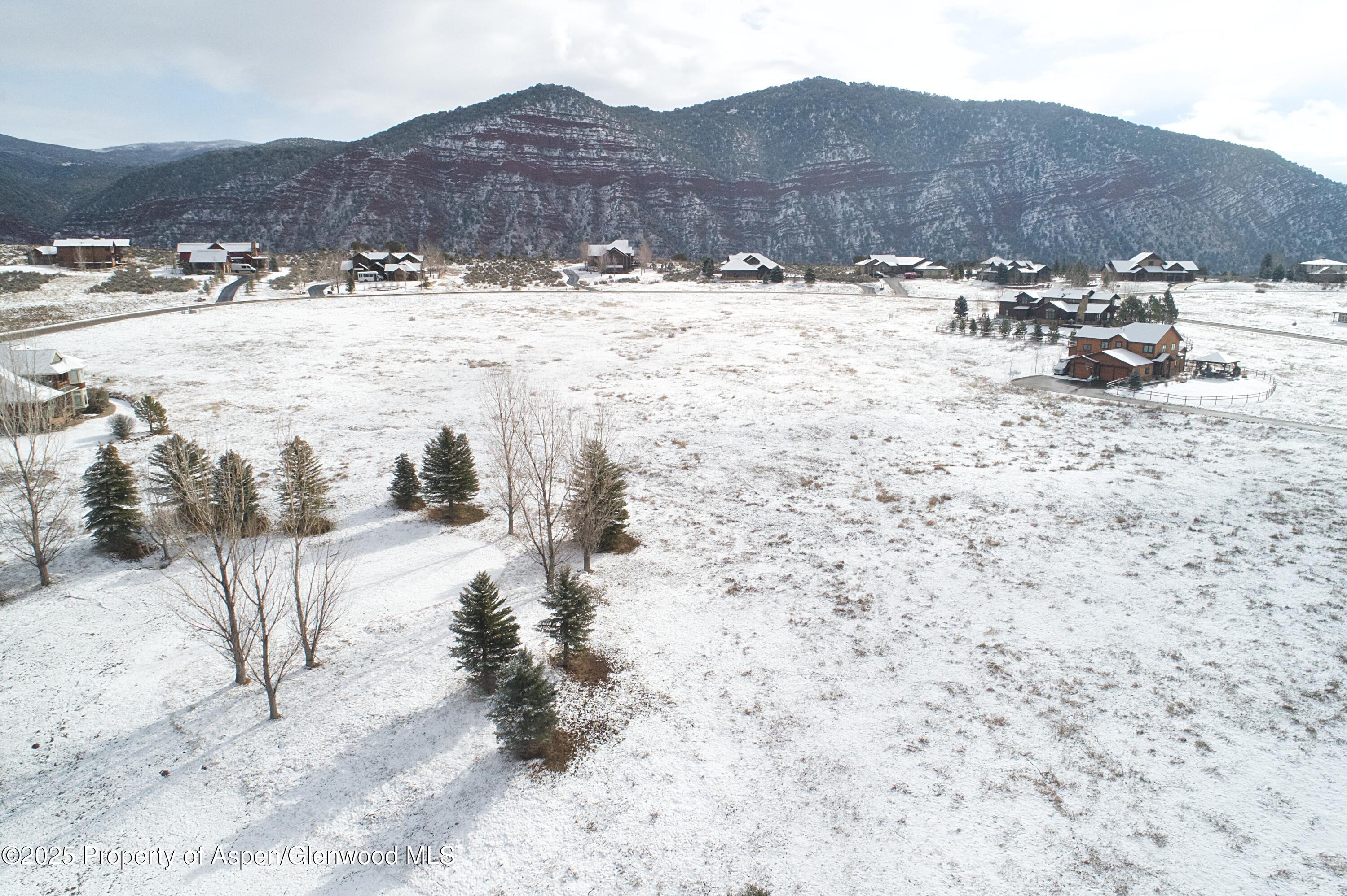 169 Red Cliff Circle Property Photo 9