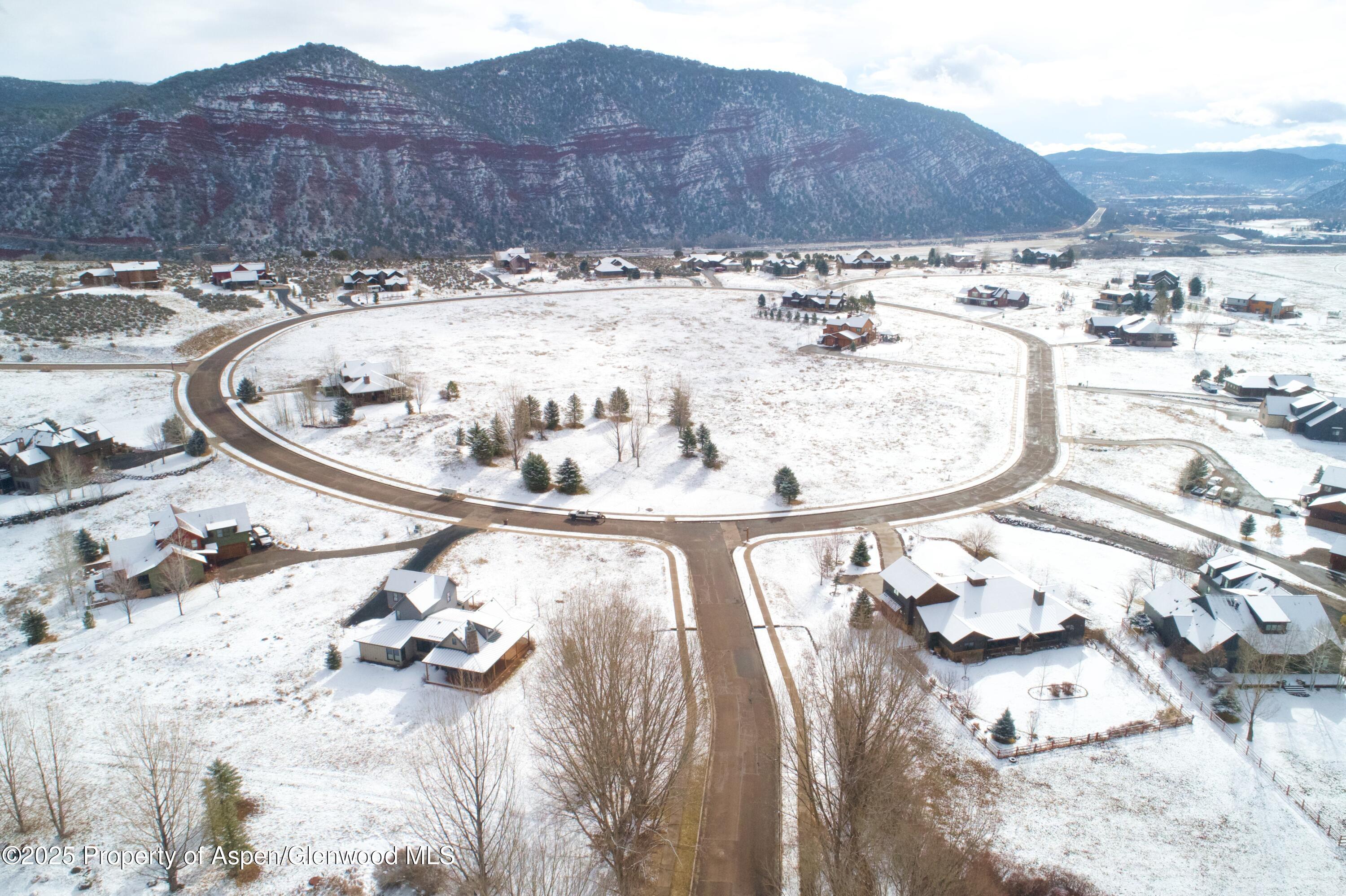169 Red Cliff Circle Property Photo 14