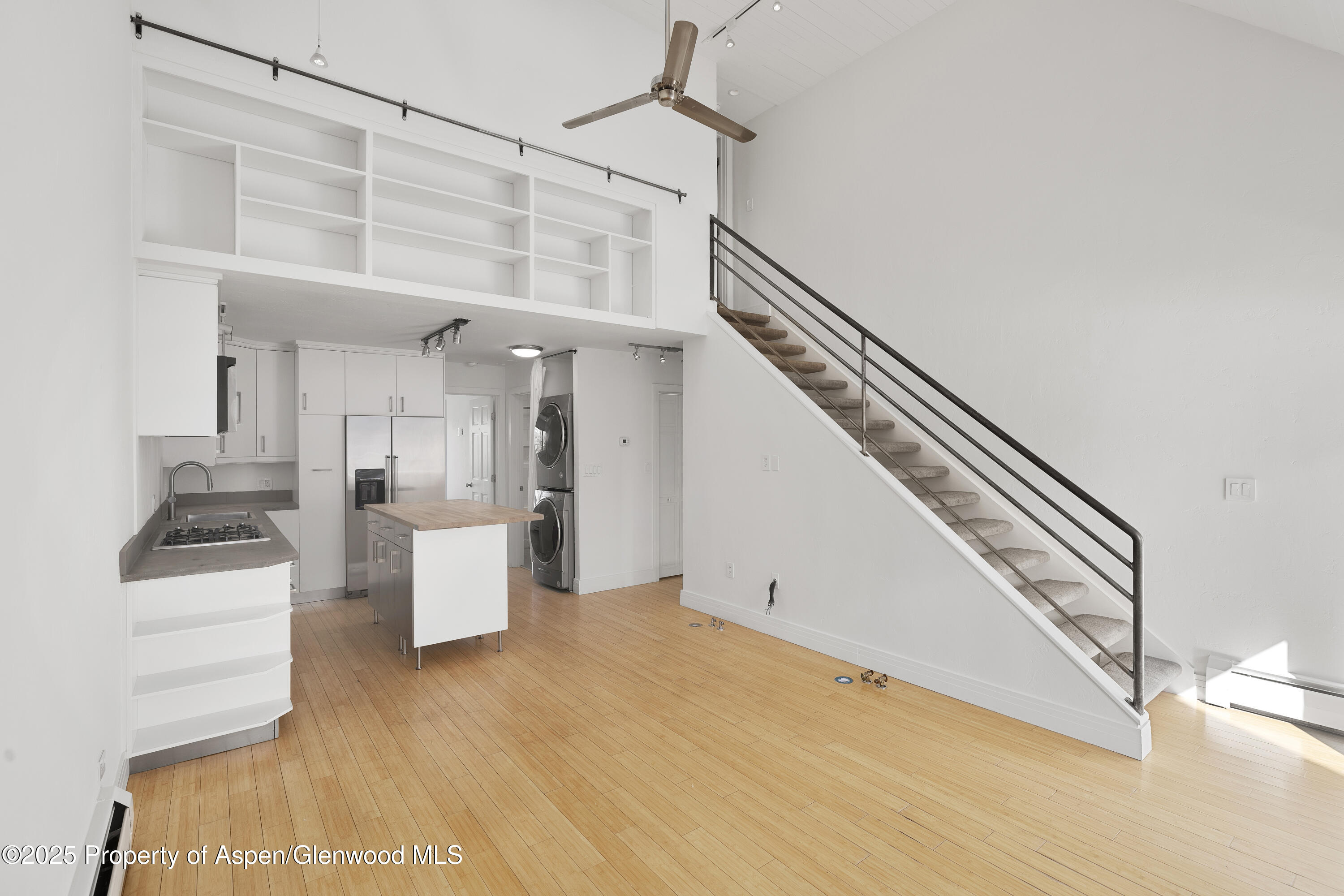 319 Aabc, Unit C & D Property Photo