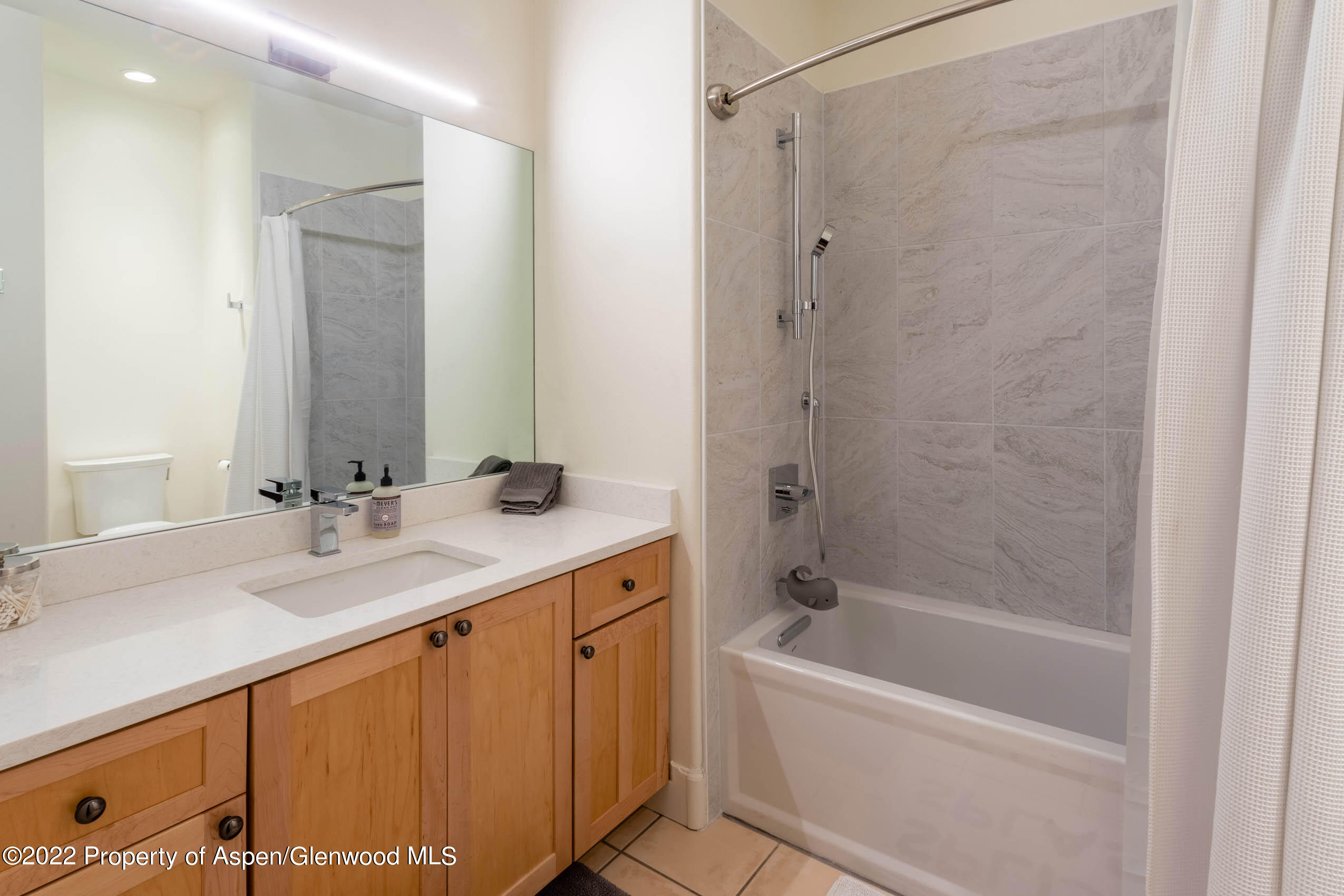 614 Evans Court Property Photo 11