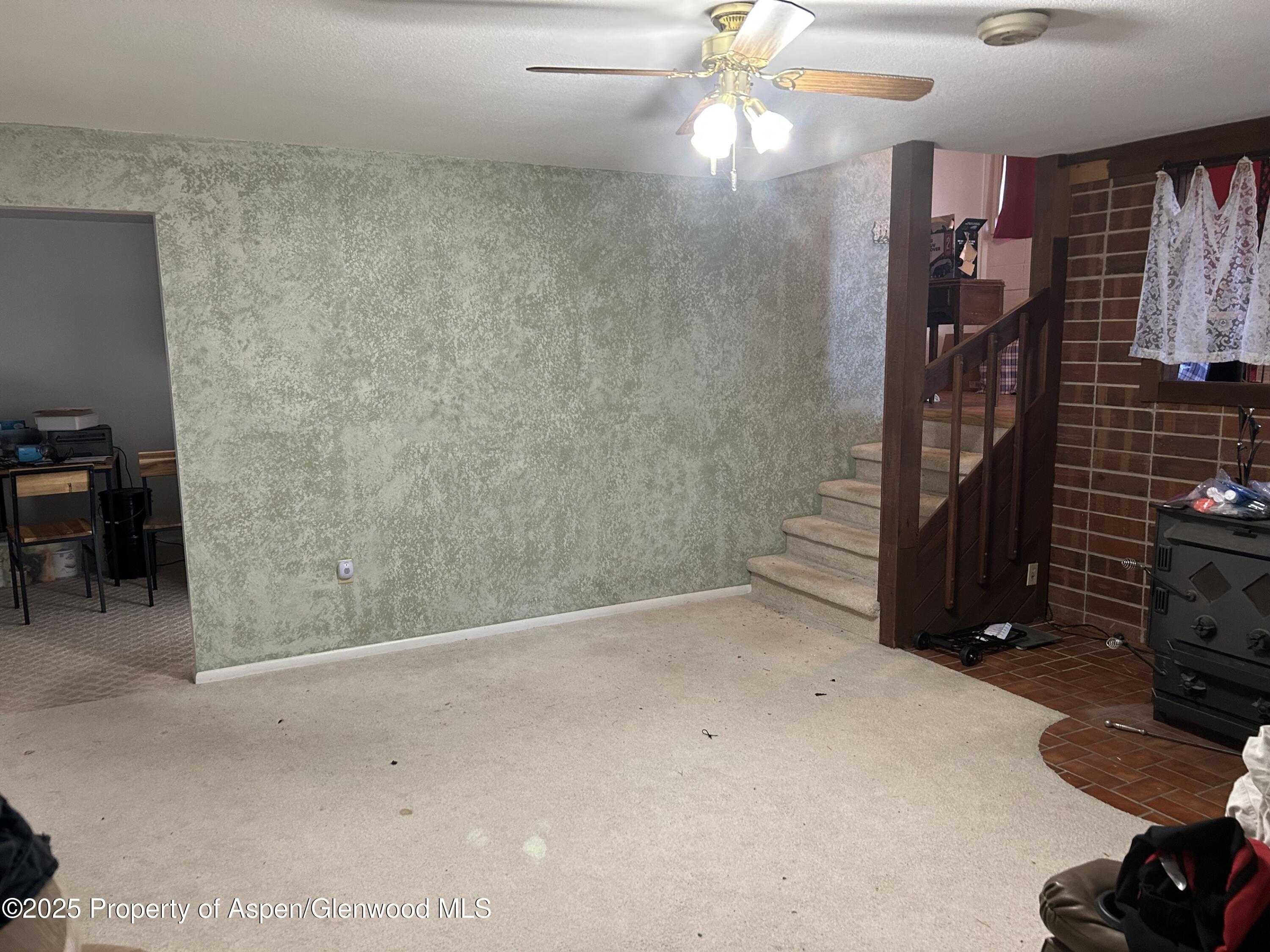 335 Woodbury Drive Property Photo 9