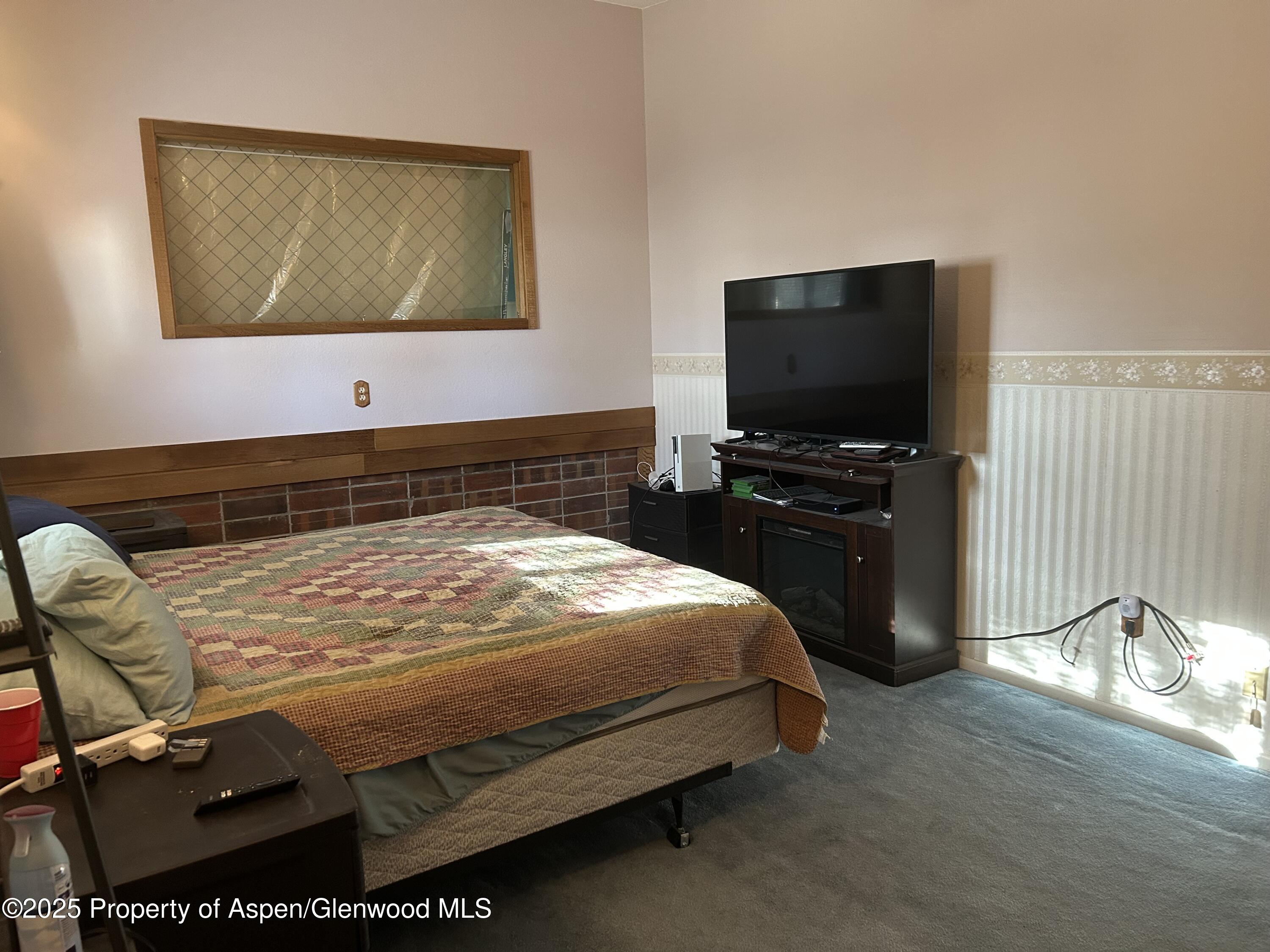 335 Woodbury Drive Property Photo 19