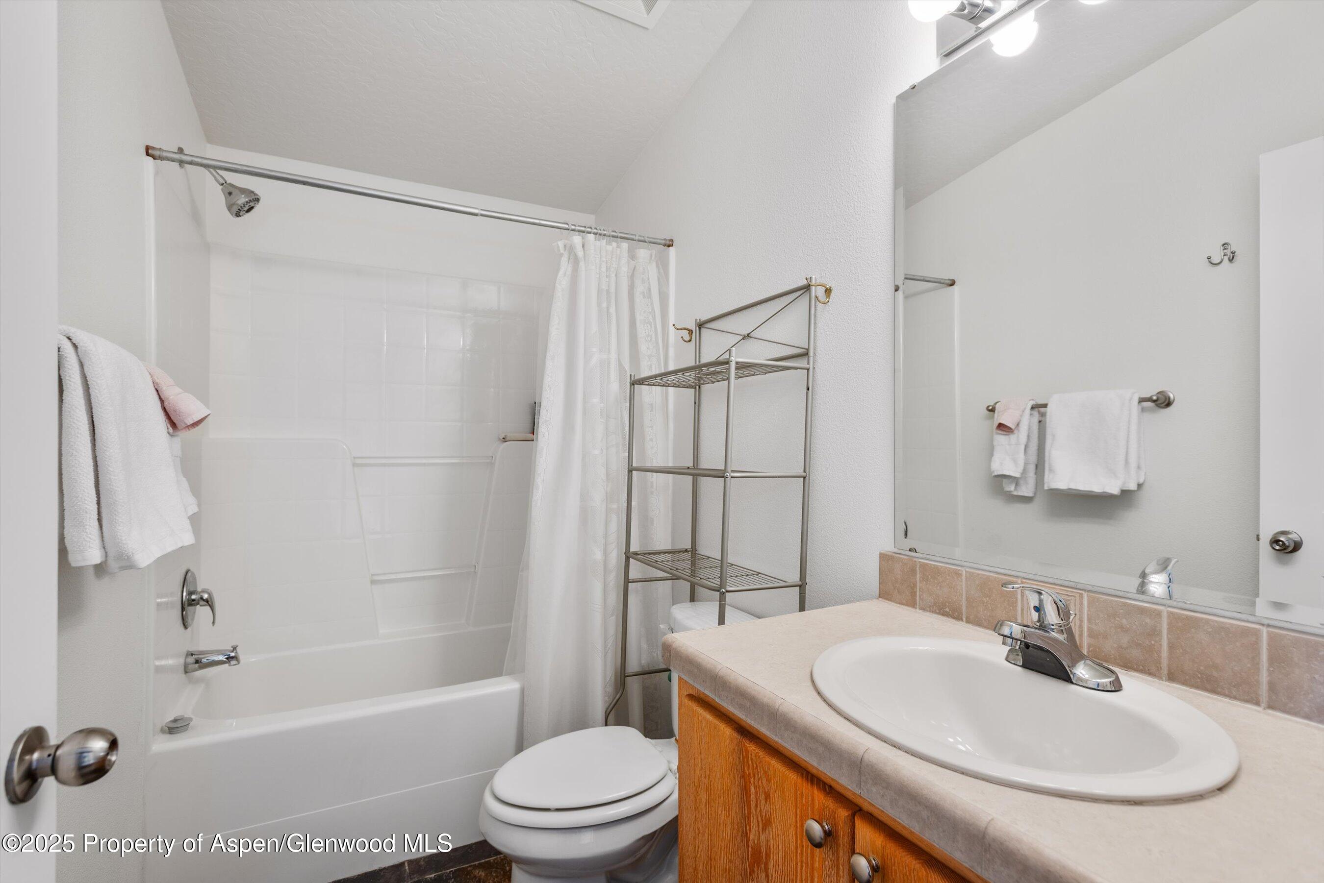 30 Half Inch Property Photo 22