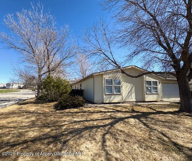 167 Queen City Circle Property Photo 1