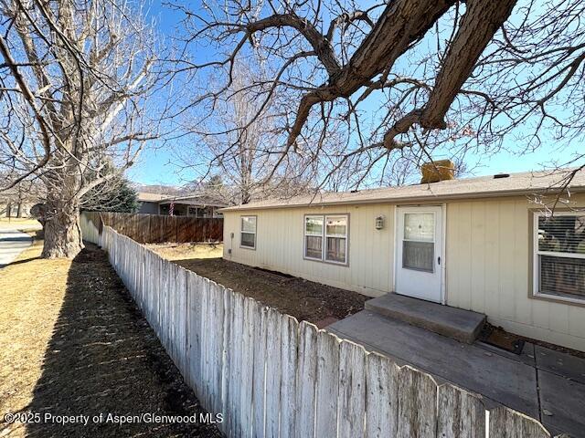 167 Queen City Circle Property Photo 2
