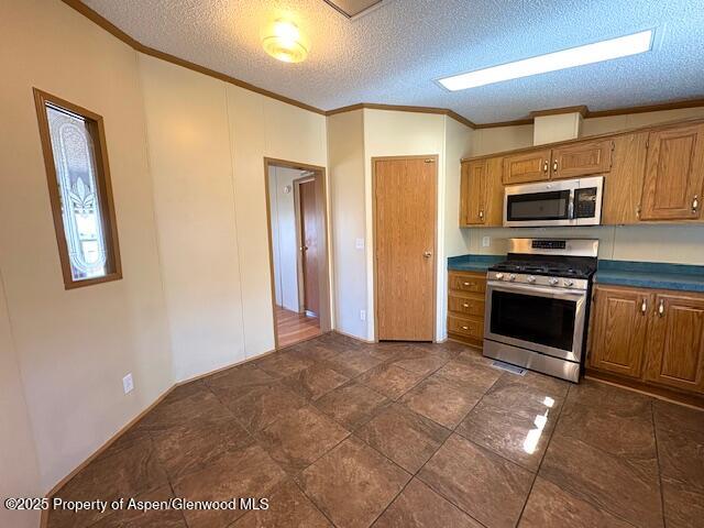 167 Queen City Circle Property Photo 11