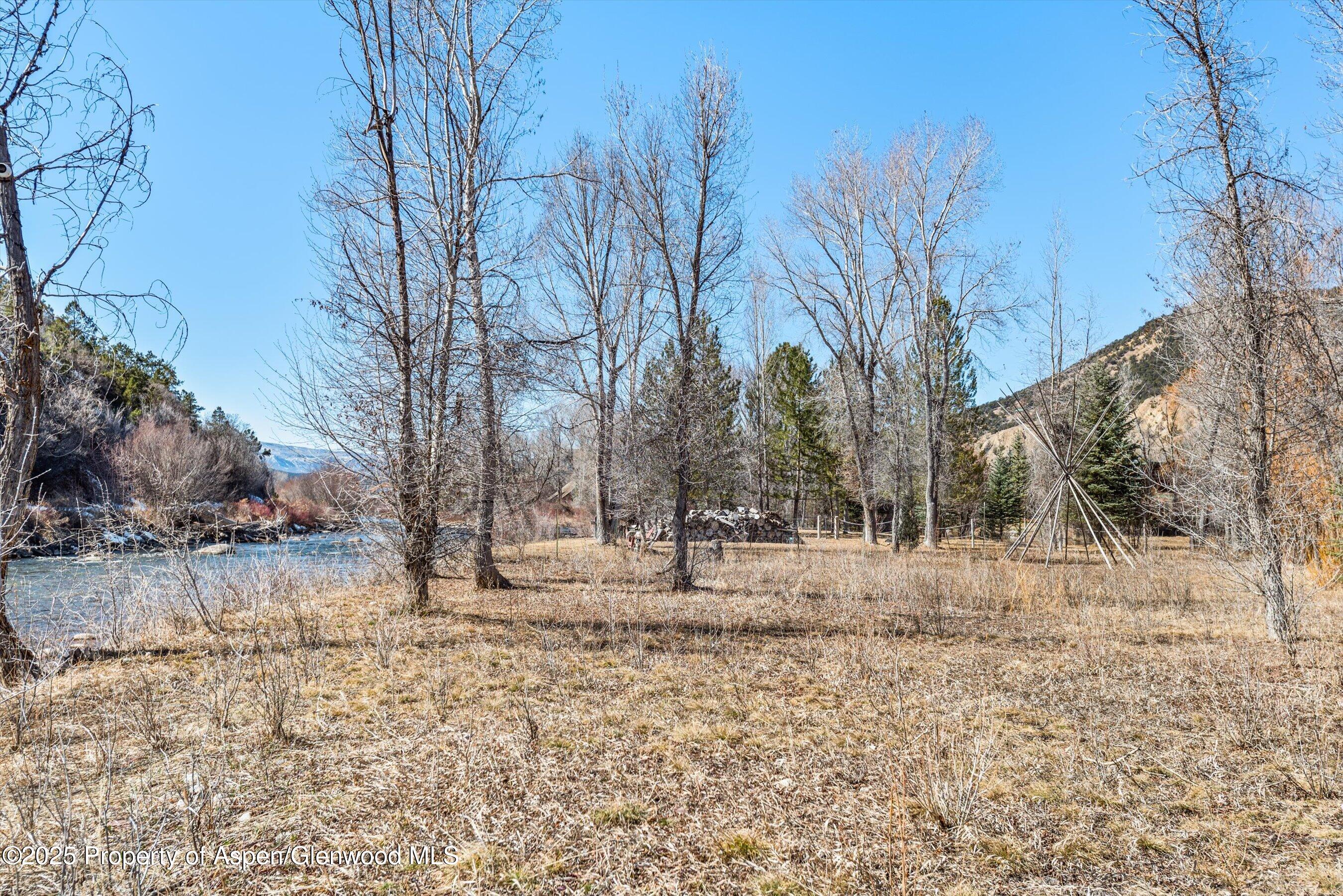 138 Flying Fish Road Property Photo 6