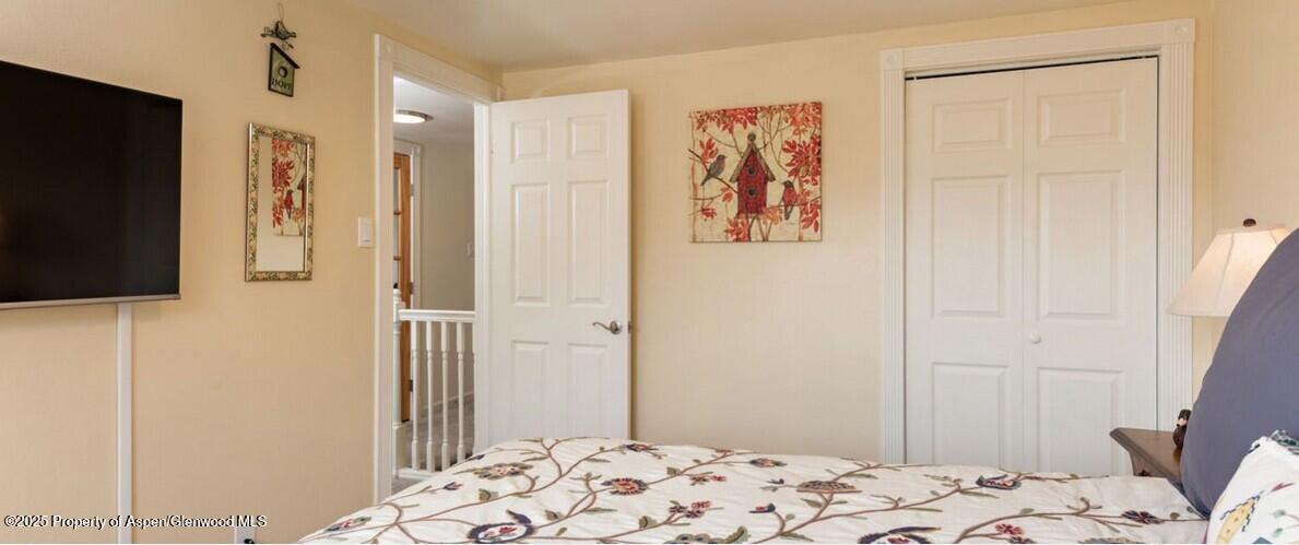 453 Mountain Shadow Drive Property Photo 9