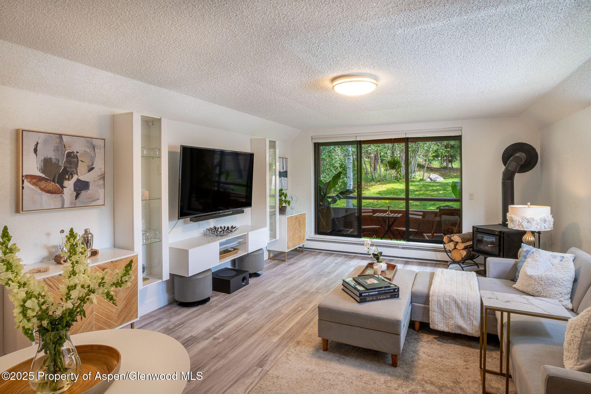 1328 Vine Property Photo