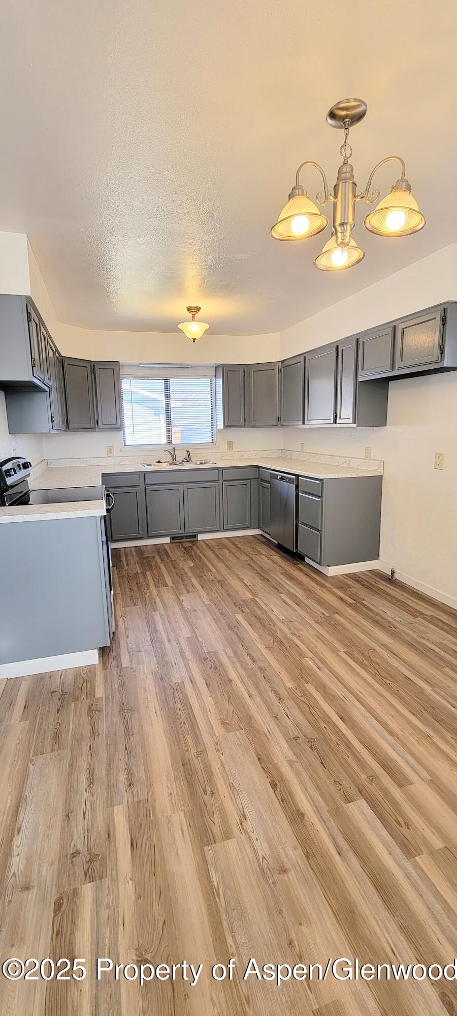 314 3rd Street Property Photo 4