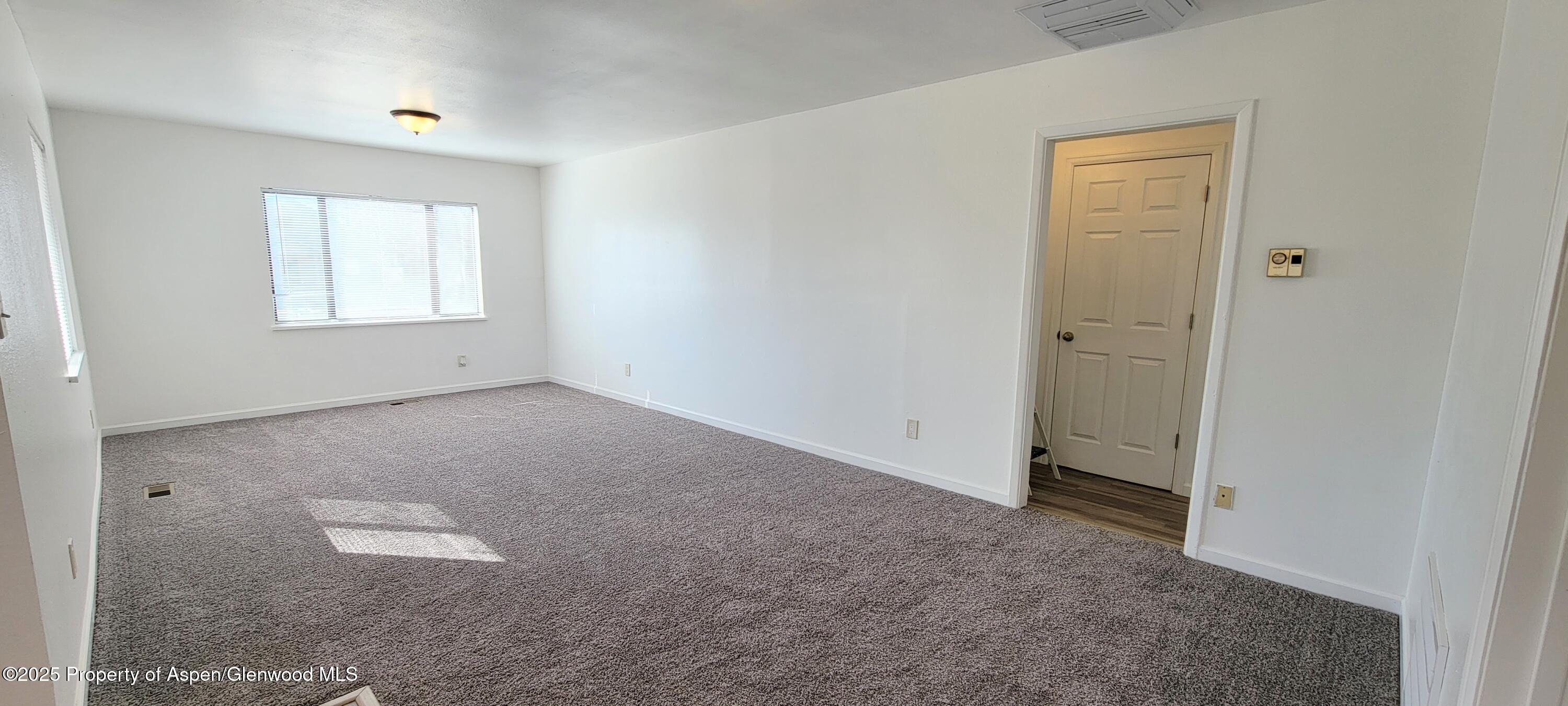 314 3rd Street Property Photo 9