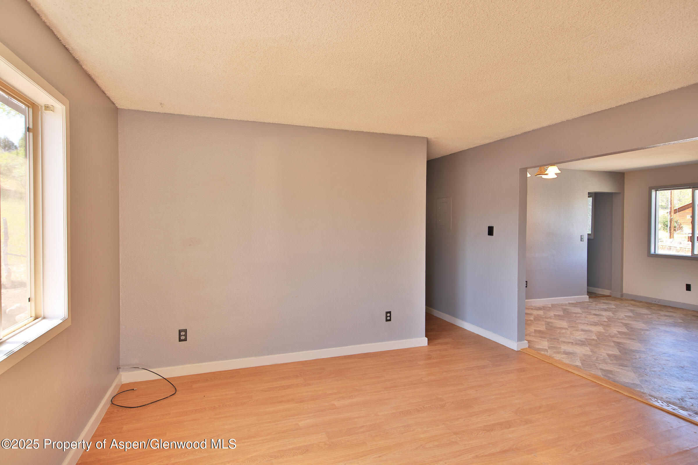 528 Oakbrush Circle, 2 Property Photo 6