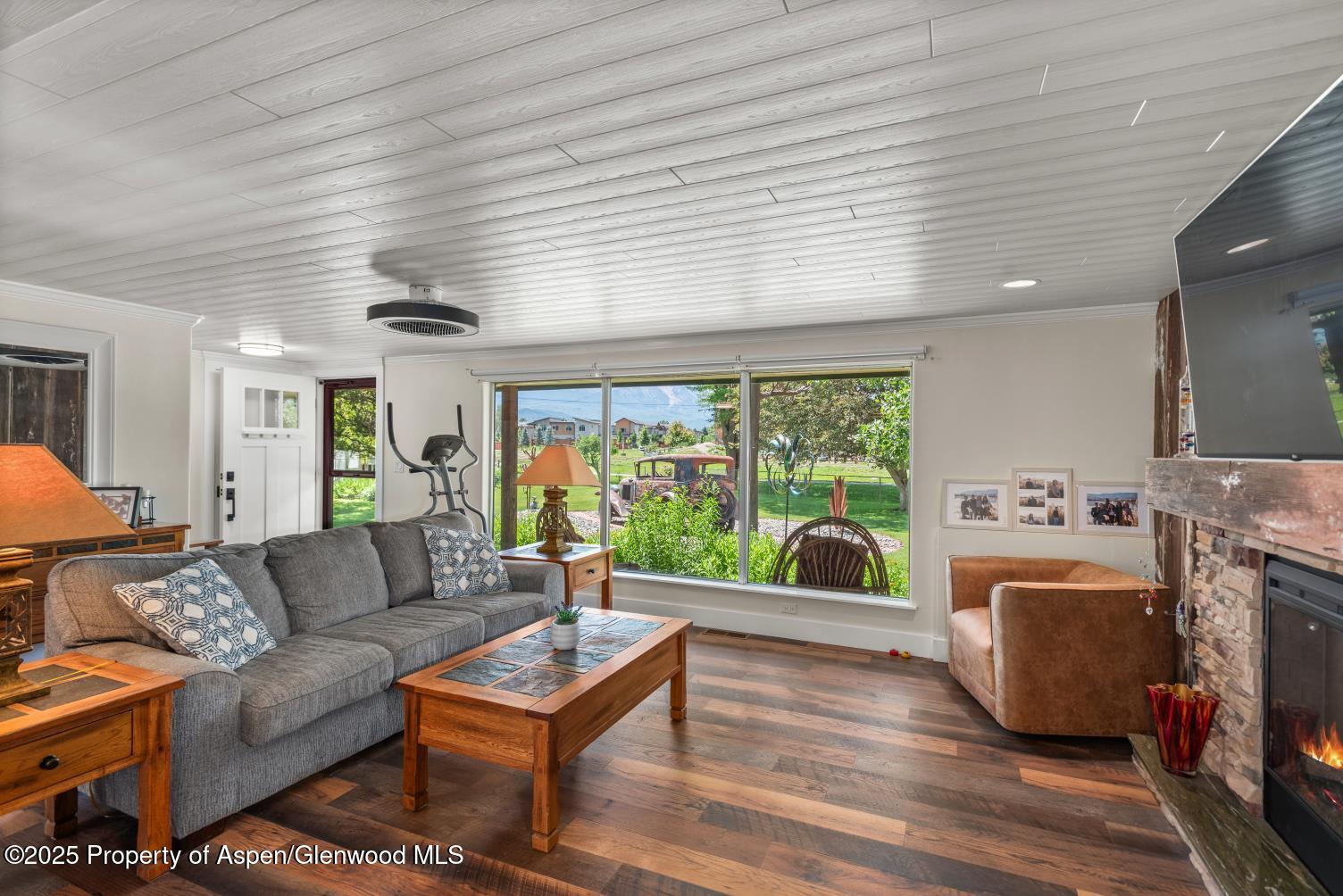 584 Grace Drive Property Photo 10