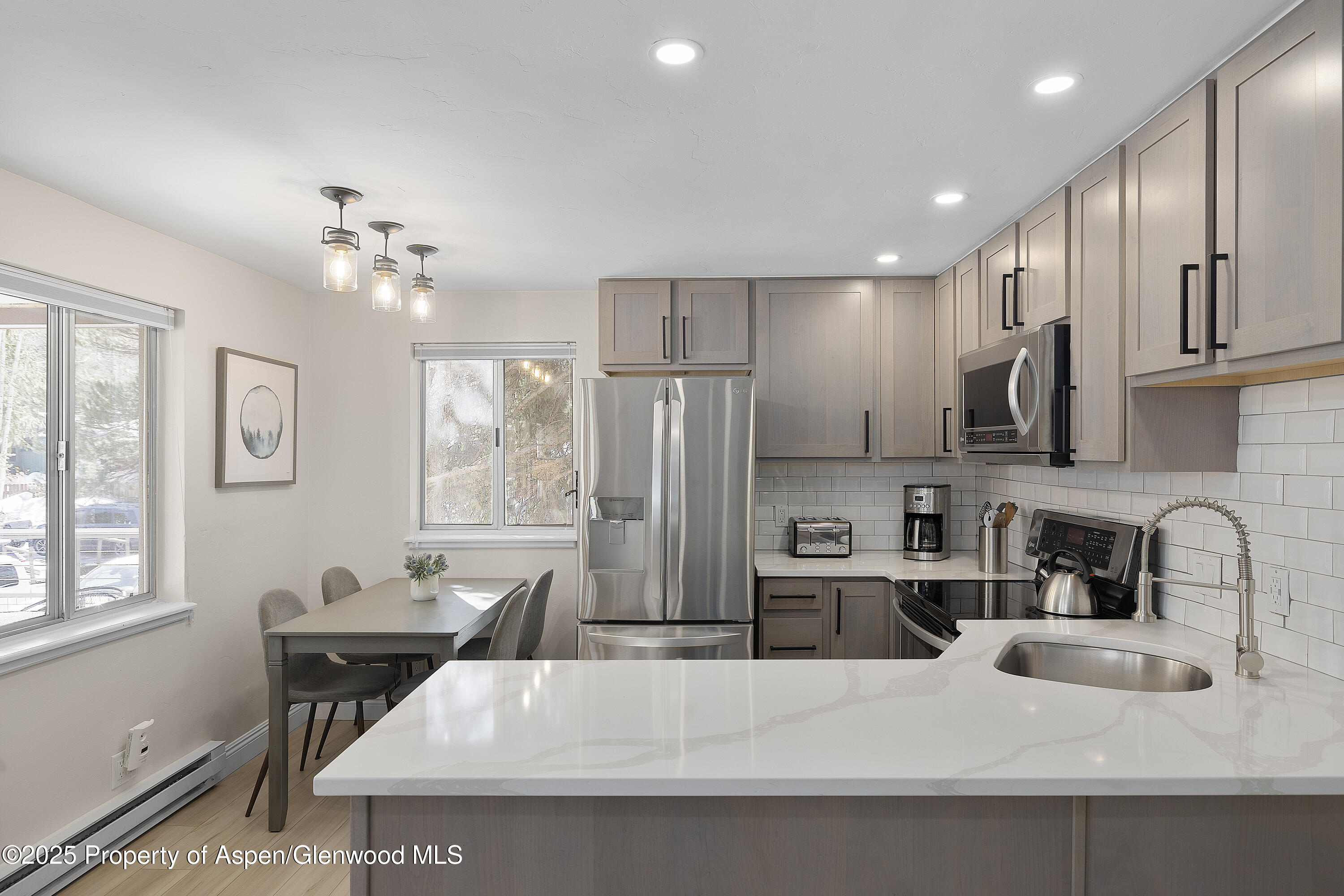 940 Waters Avenue, #201 Property Photo