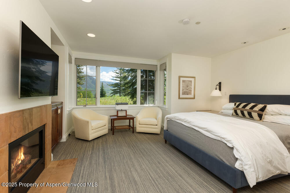 74 Pfister Drive, 101 Property Photo 12