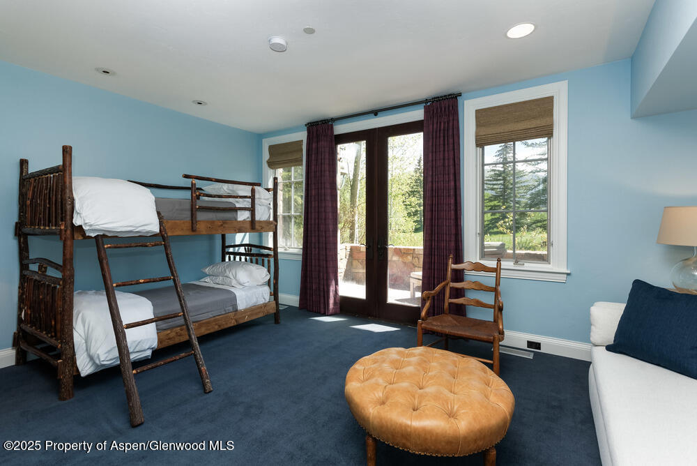 74 Pfister Drive, 101 Property Photo 14