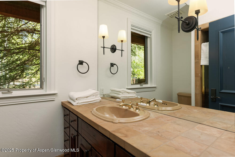 74 Pfister Drive, 101 Property Photo 17