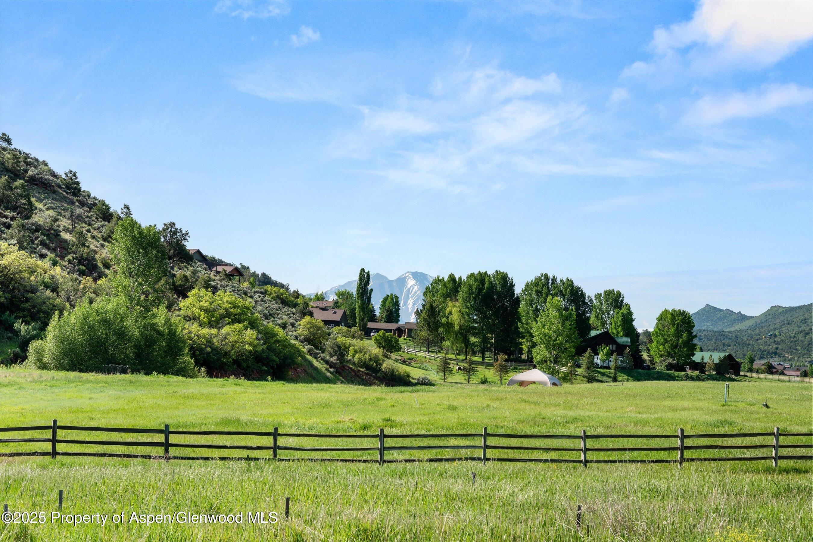 13 Laird Lane Property Photo 10