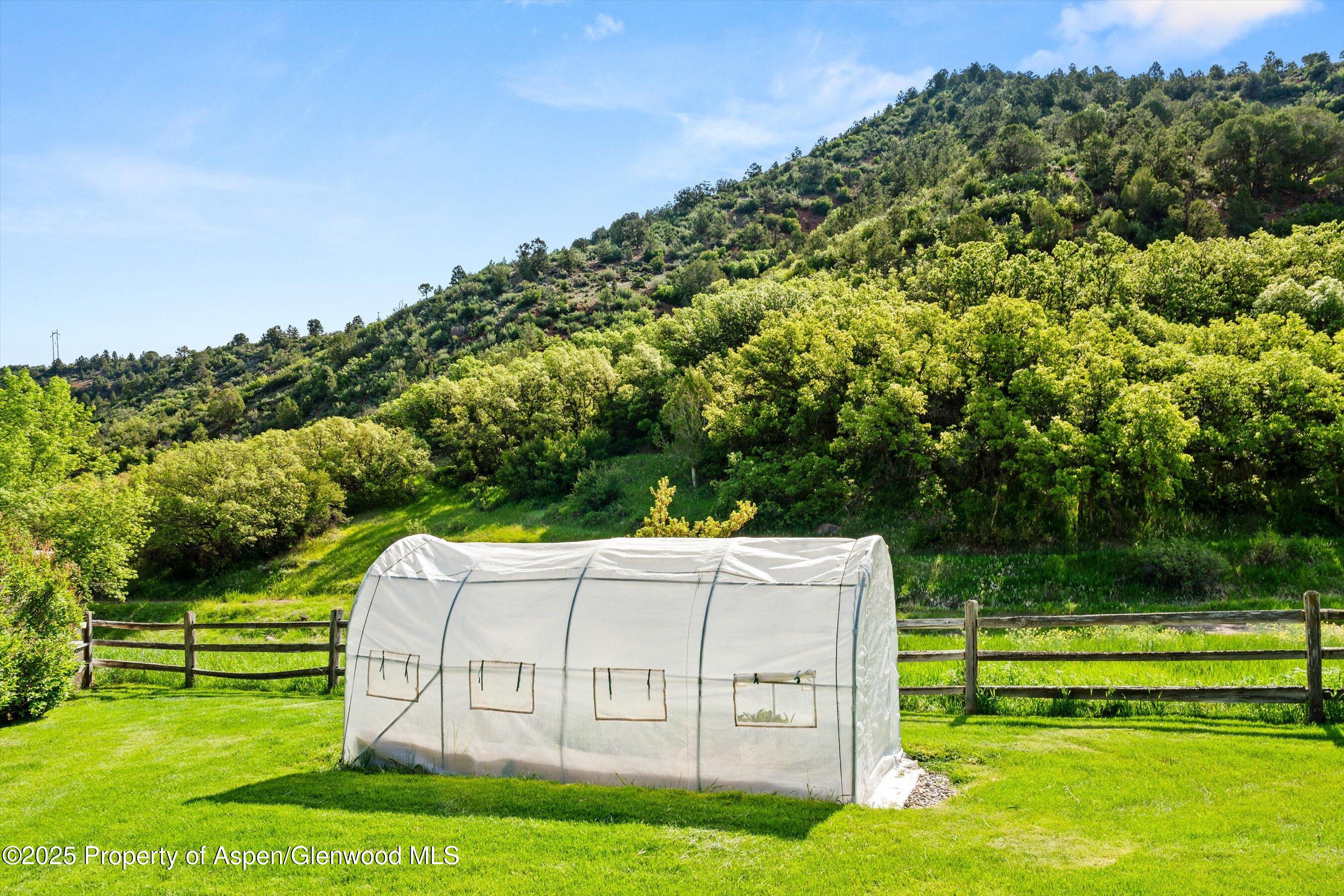 13 Laird Lane Property Photo 16