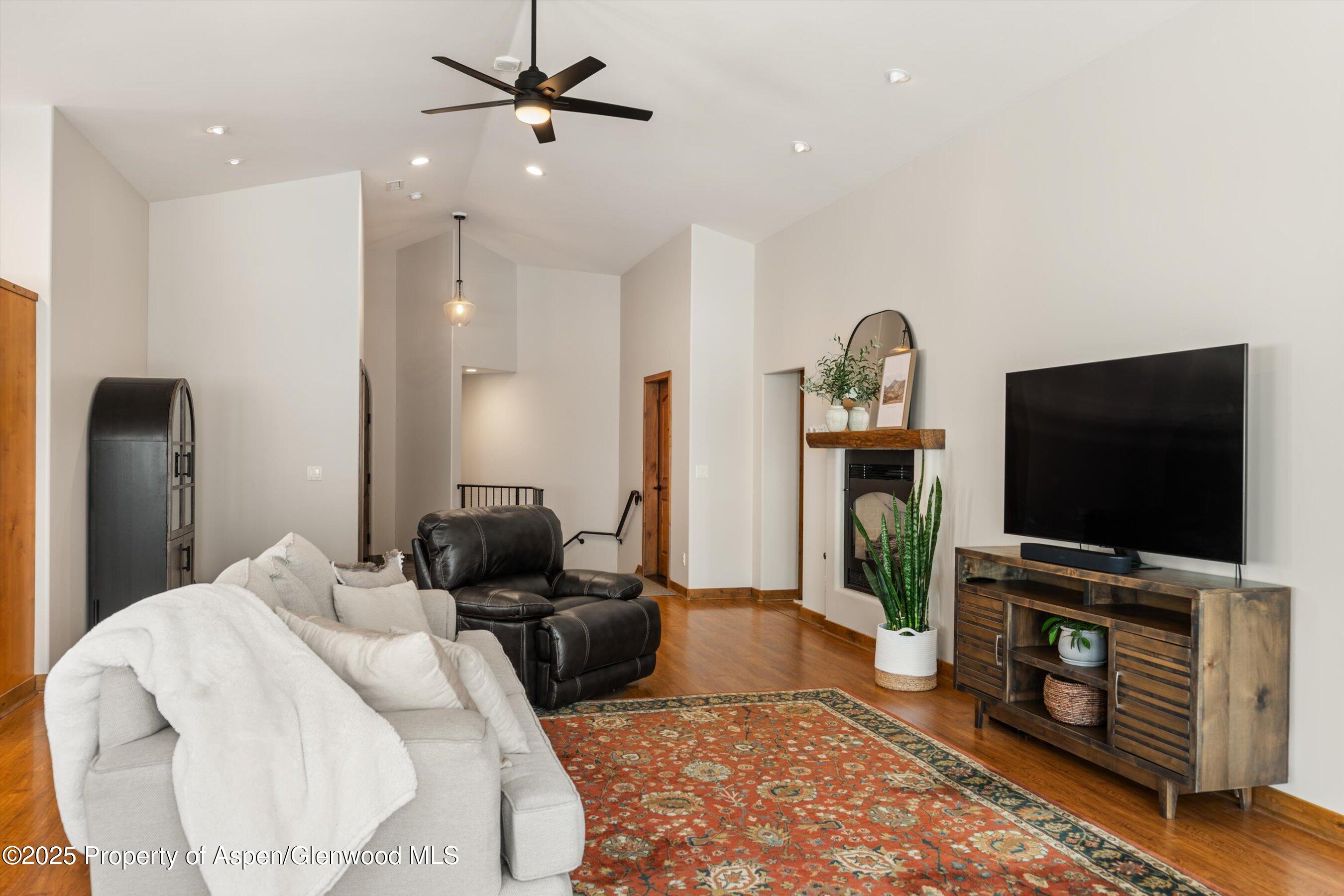 13 Laird Lane Property Photo 21