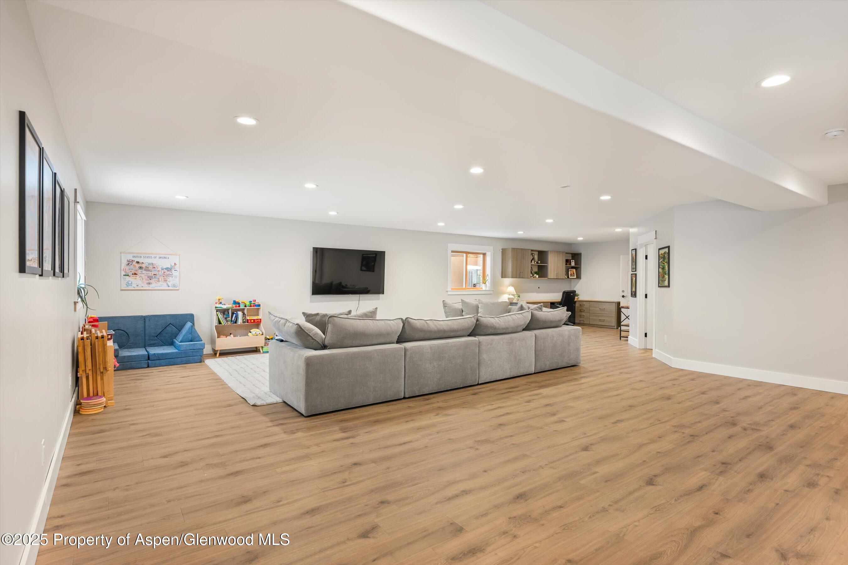 13 Laird Lane Property Photo 45