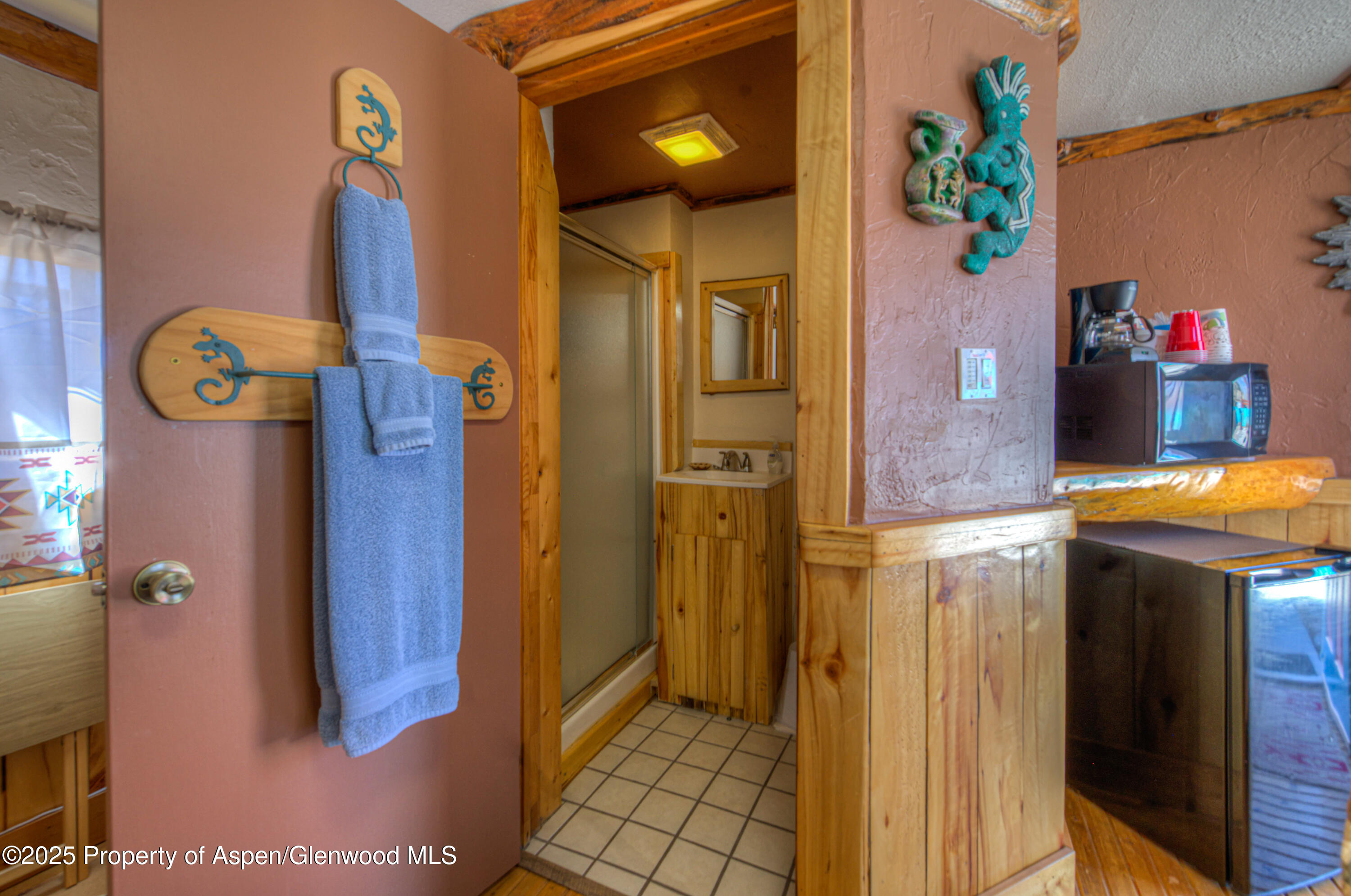 404 S Oak Street Property Photo 13
